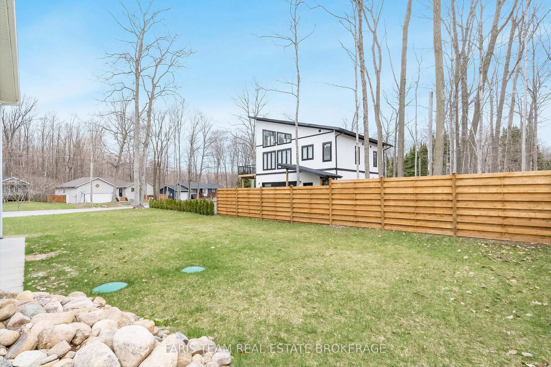 Photo 41 of 50 Breithaupt Crescent, Tiny, Rural Tiny — HOMEH