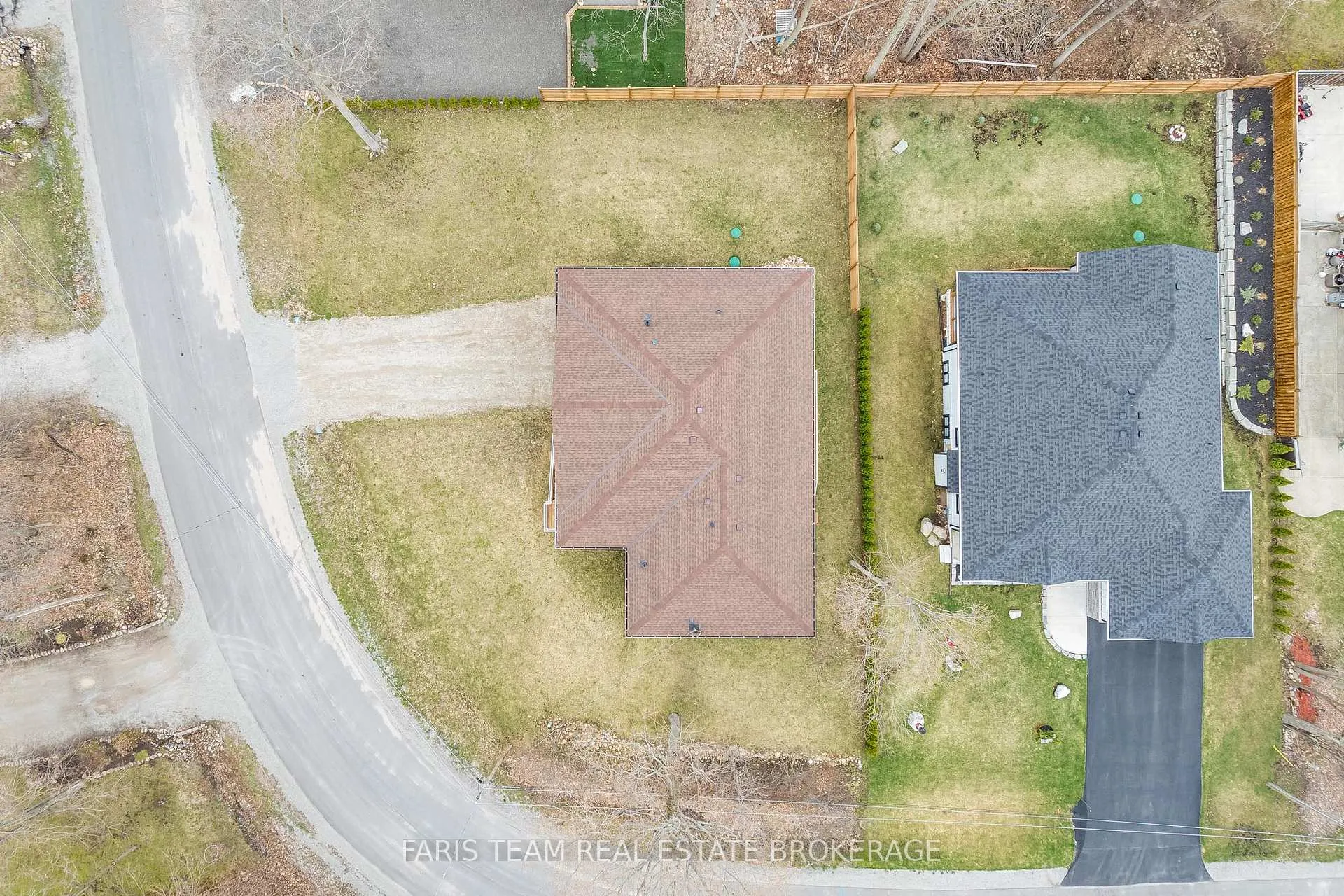 Photo 45 of 50 Breithaupt Crescent, Tiny, Rural Tiny — HOMEH