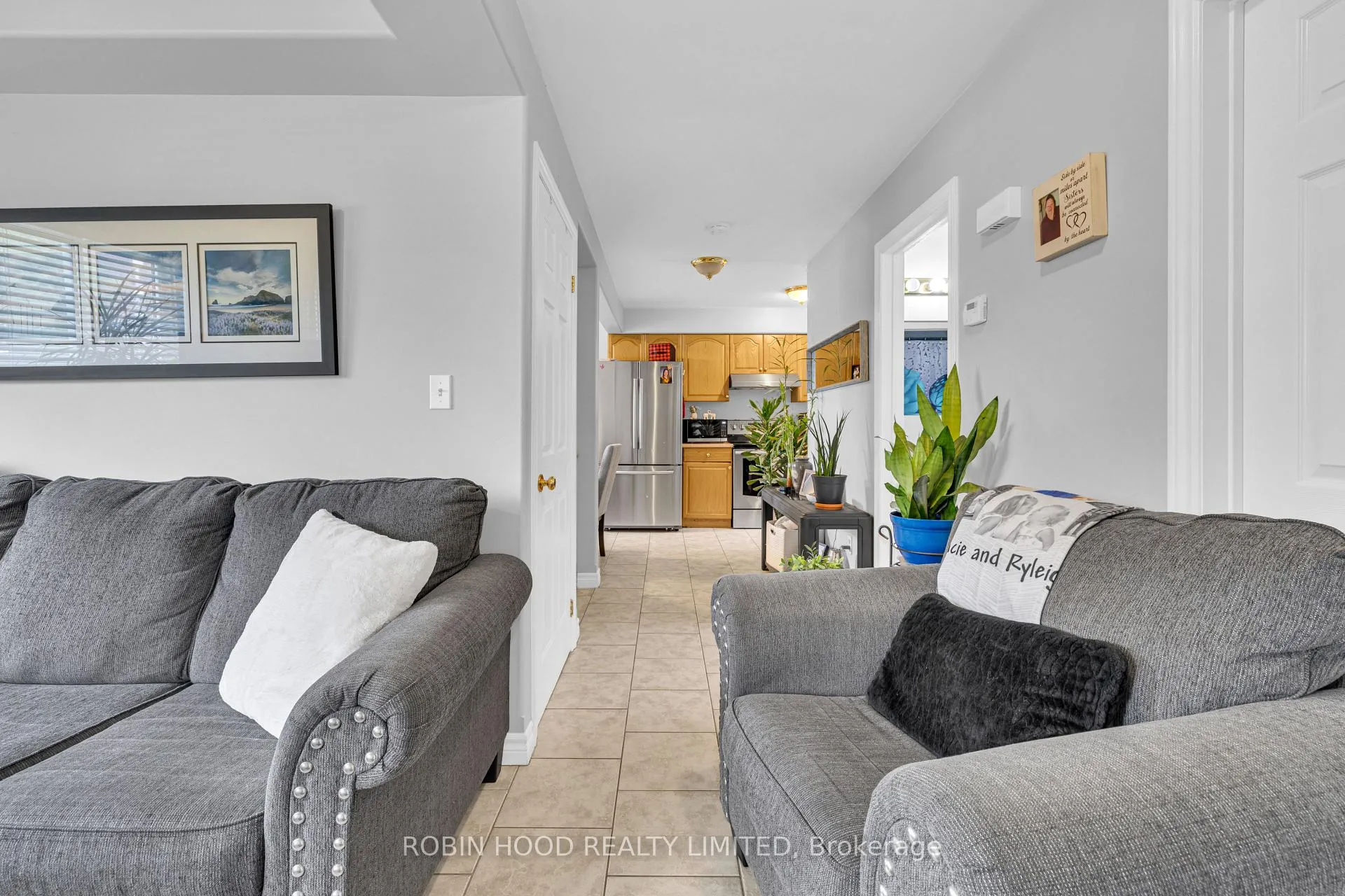 Photo 25 of 406 Glengarry Avenue, Windsor, Walkerville — HOMEH