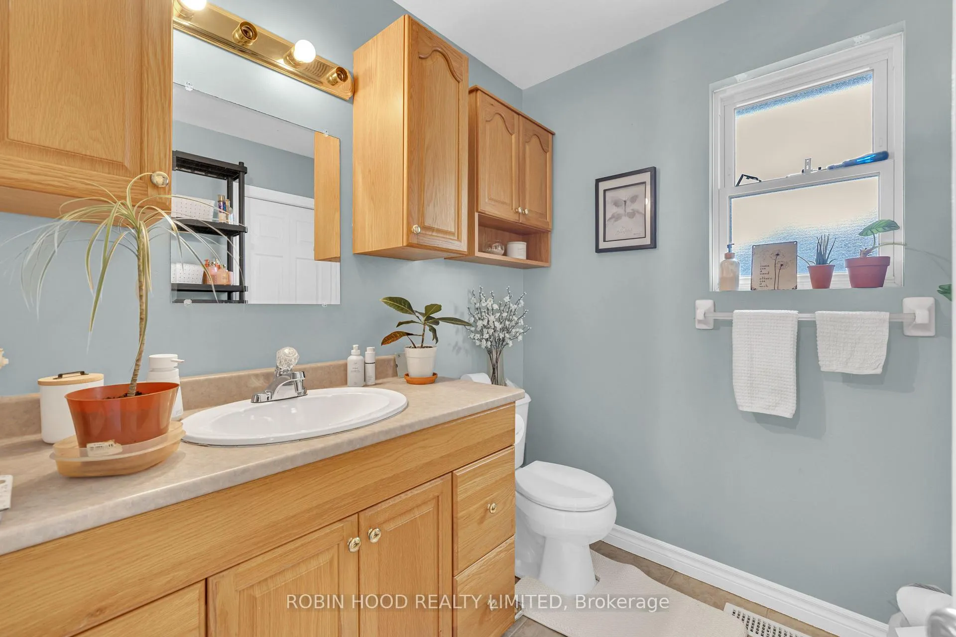 Photo 30 of 406 Glengarry Avenue, Windsor, Walkerville — HOMEH