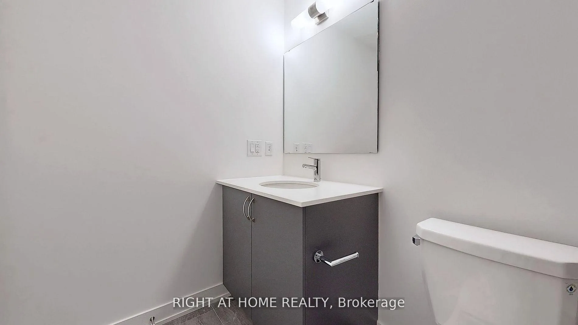 Photo 11 of Unit 212, 56 Lakeside Terrace, Barrie, Little Lake — HOMEH