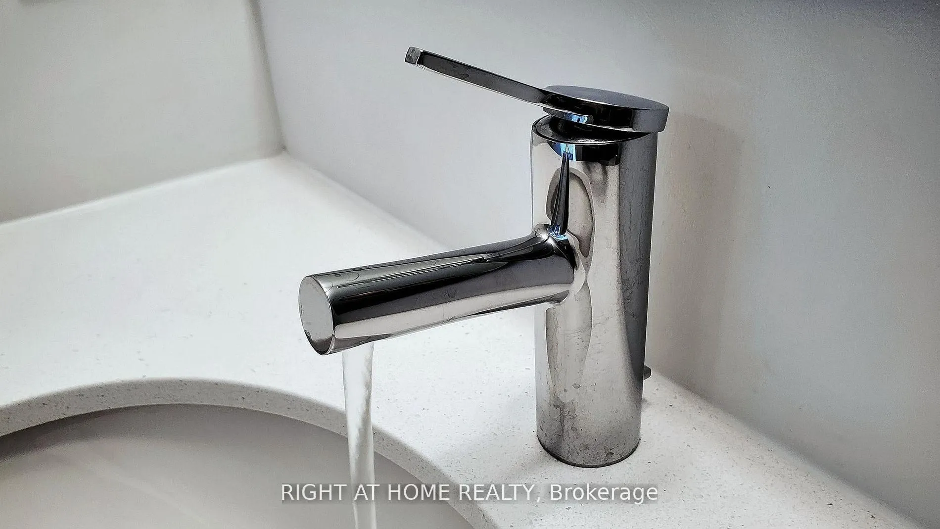 Photo 12 of Unit 212, 56 Lakeside Terrace, Barrie, Little Lake — HOMEH