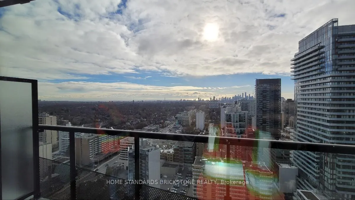 Photo 12 of Unit 2701, 127 Broadway Avenue, Toronto, Mount Pleasant West — HOMEH