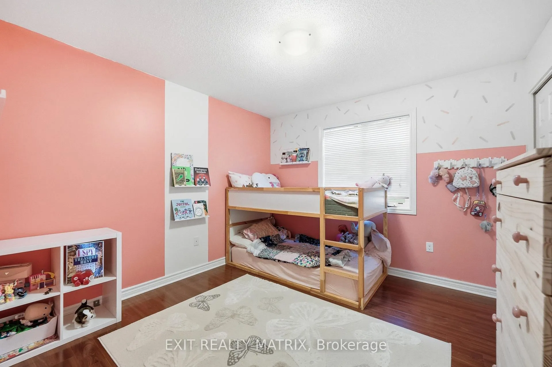Photo 20 of 129 Abbey Crescent, Russell, Village of Russell — HOMEH