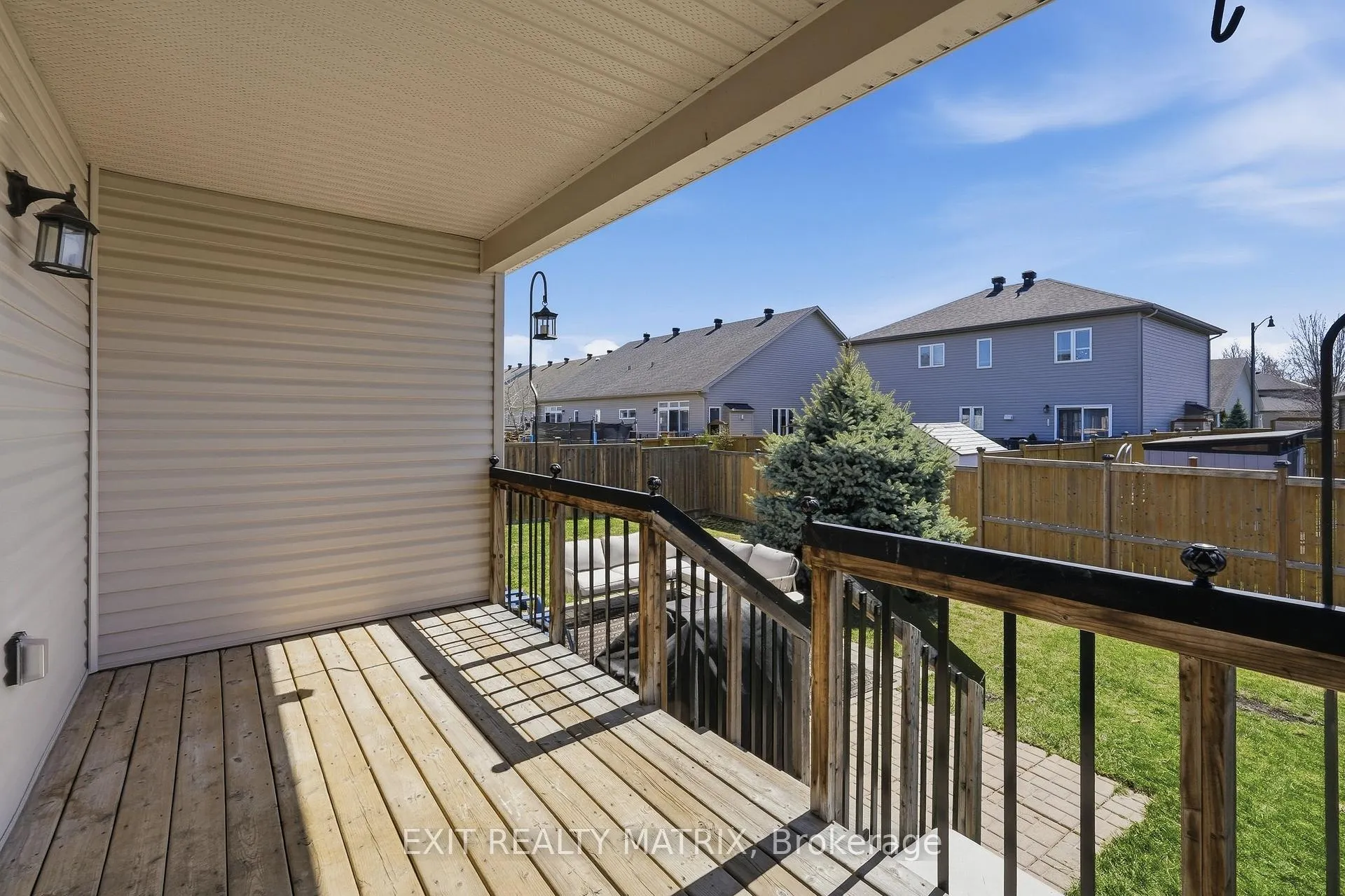 Photo 37 of 129 Abbey Crescent, Russell, Village of Russell — HOMEH