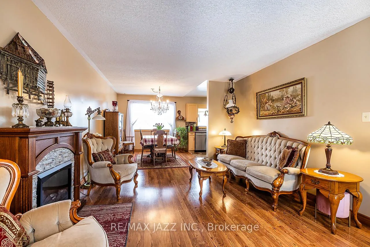 Photo 5 of 17 Huron Drive, Brighton — HOMEH