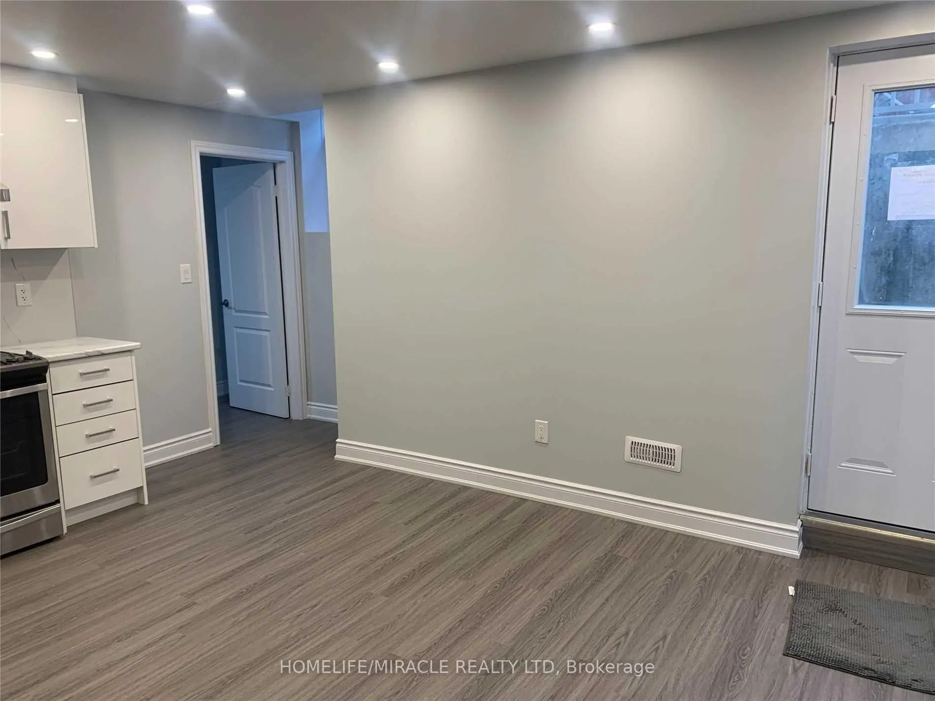 Photo 7 of 12 Bilby Street, Brampton, Northwest Brampton — HOMEH