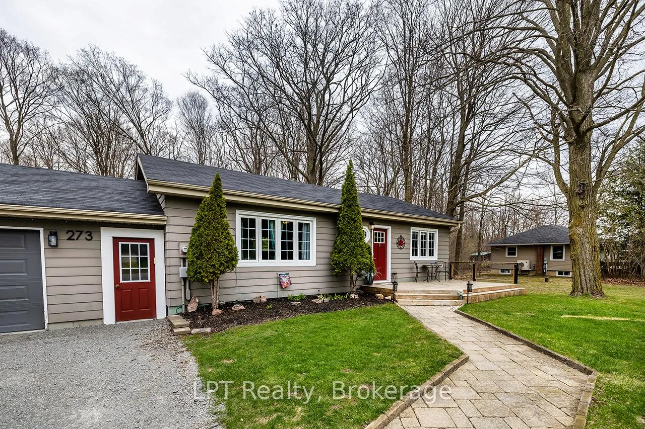 Photo 2 of 273 Reach Street, Uxbridge, Rural Uxbridge — HOMEH