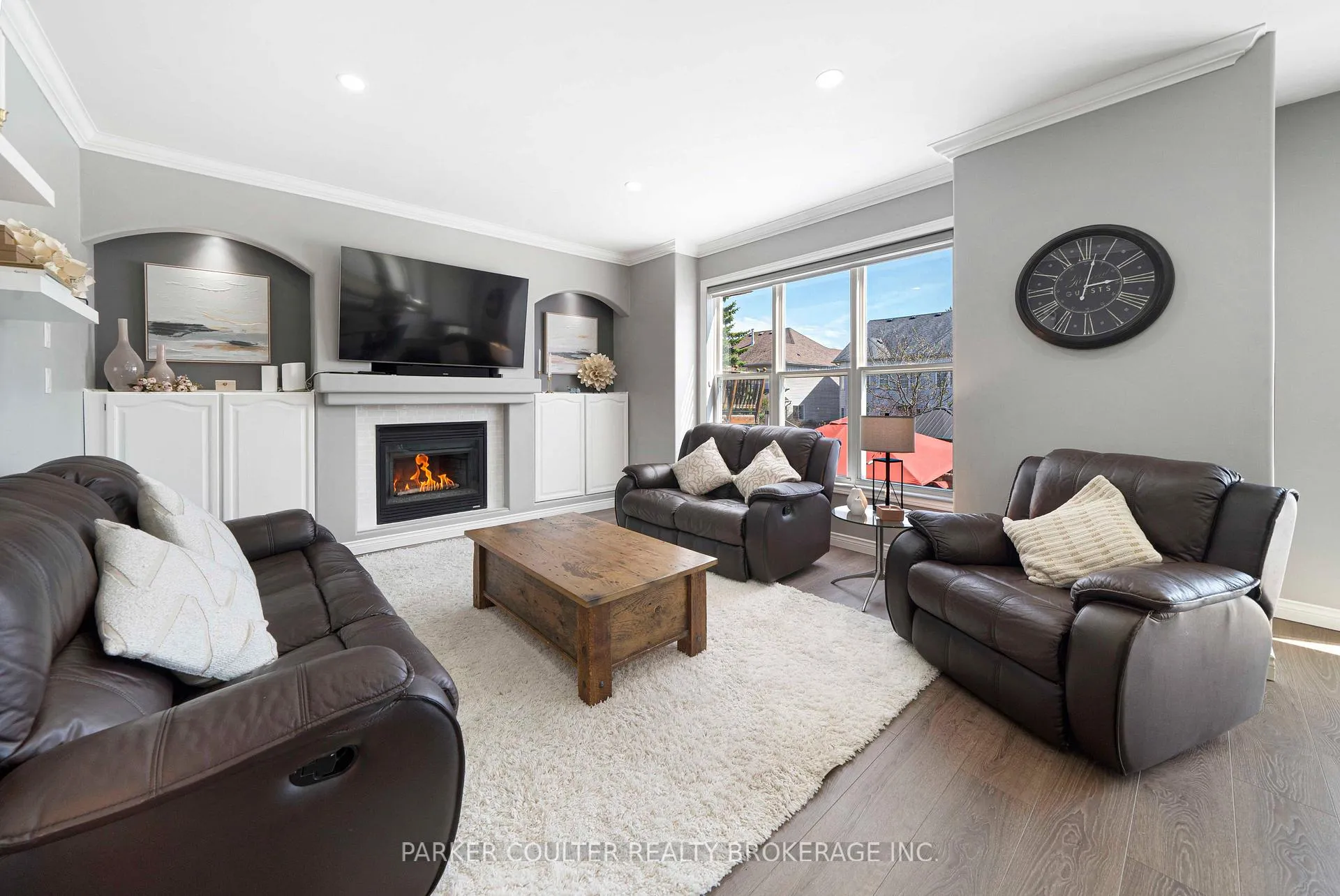 Photo 6 of 1 Windsor Crescent, Barrie, Innis-Shore — HOMEH