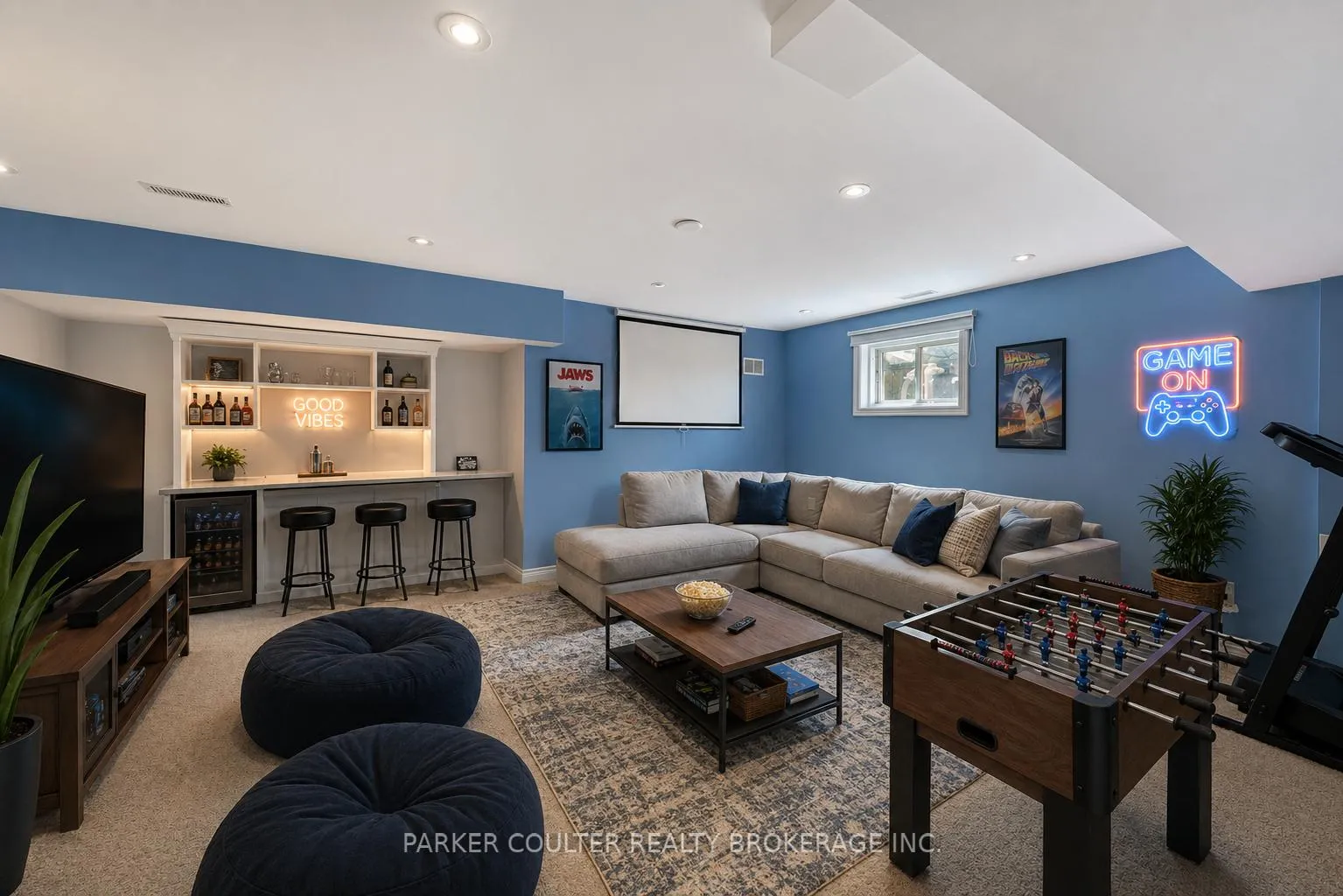 Photo 31 of 1 Windsor Crescent, Barrie, Innis-Shore — HOMEH