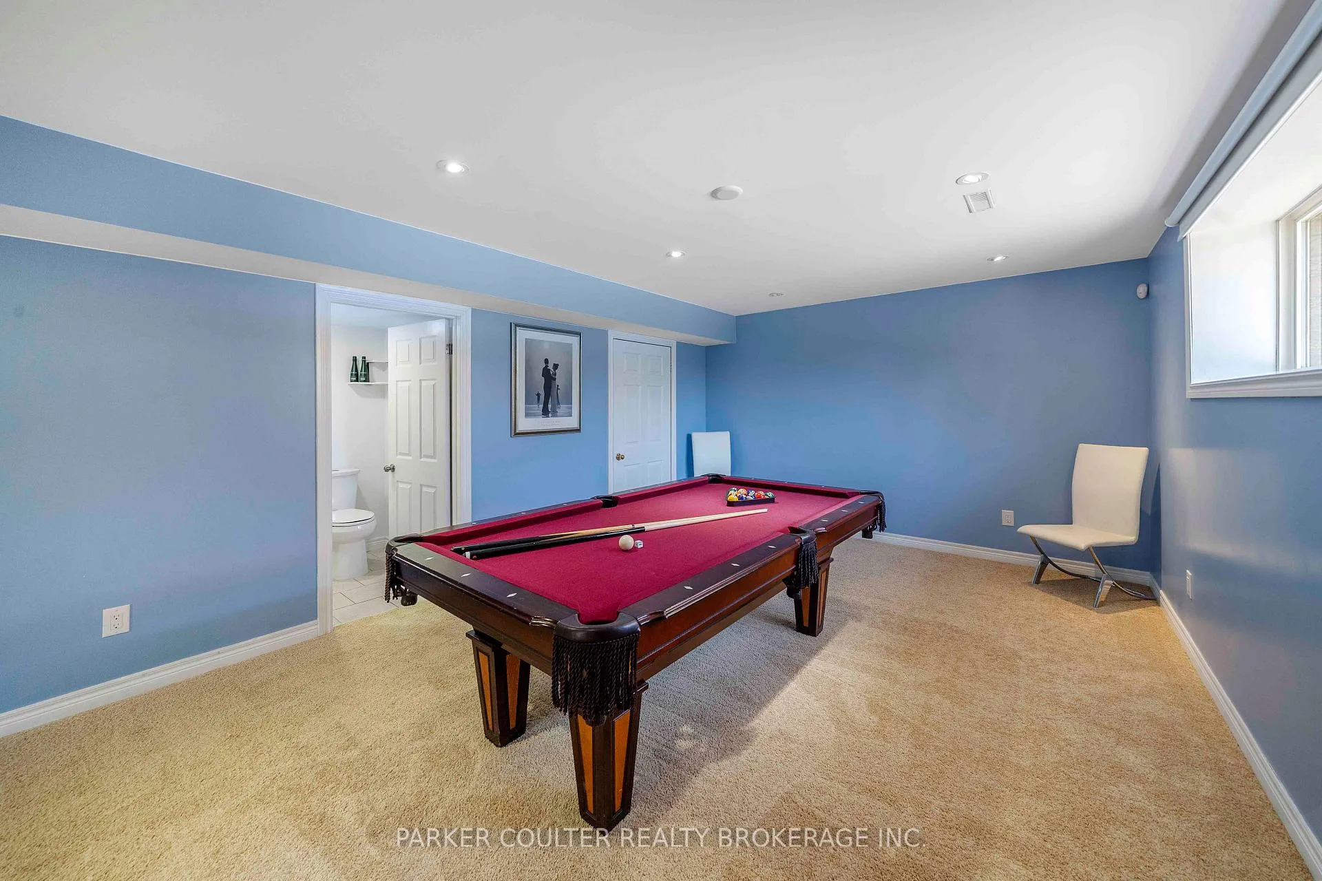 Photo 33 of 1 Windsor Crescent, Barrie, Innis-Shore — HOMEH