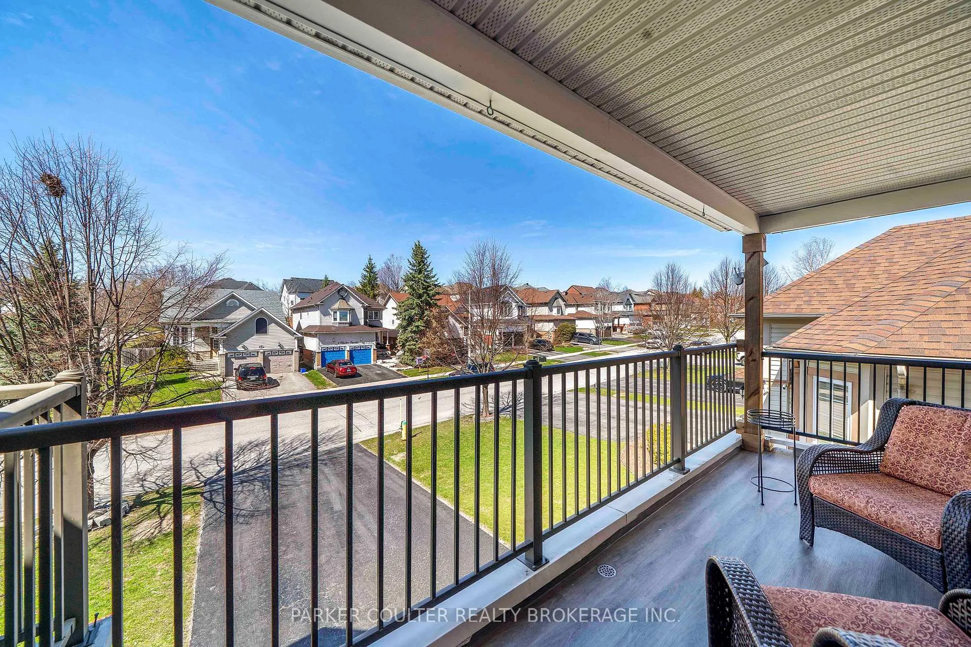 Photo 45 of 1 Windsor Crescent, Barrie, Innis-Shore — HOMEH