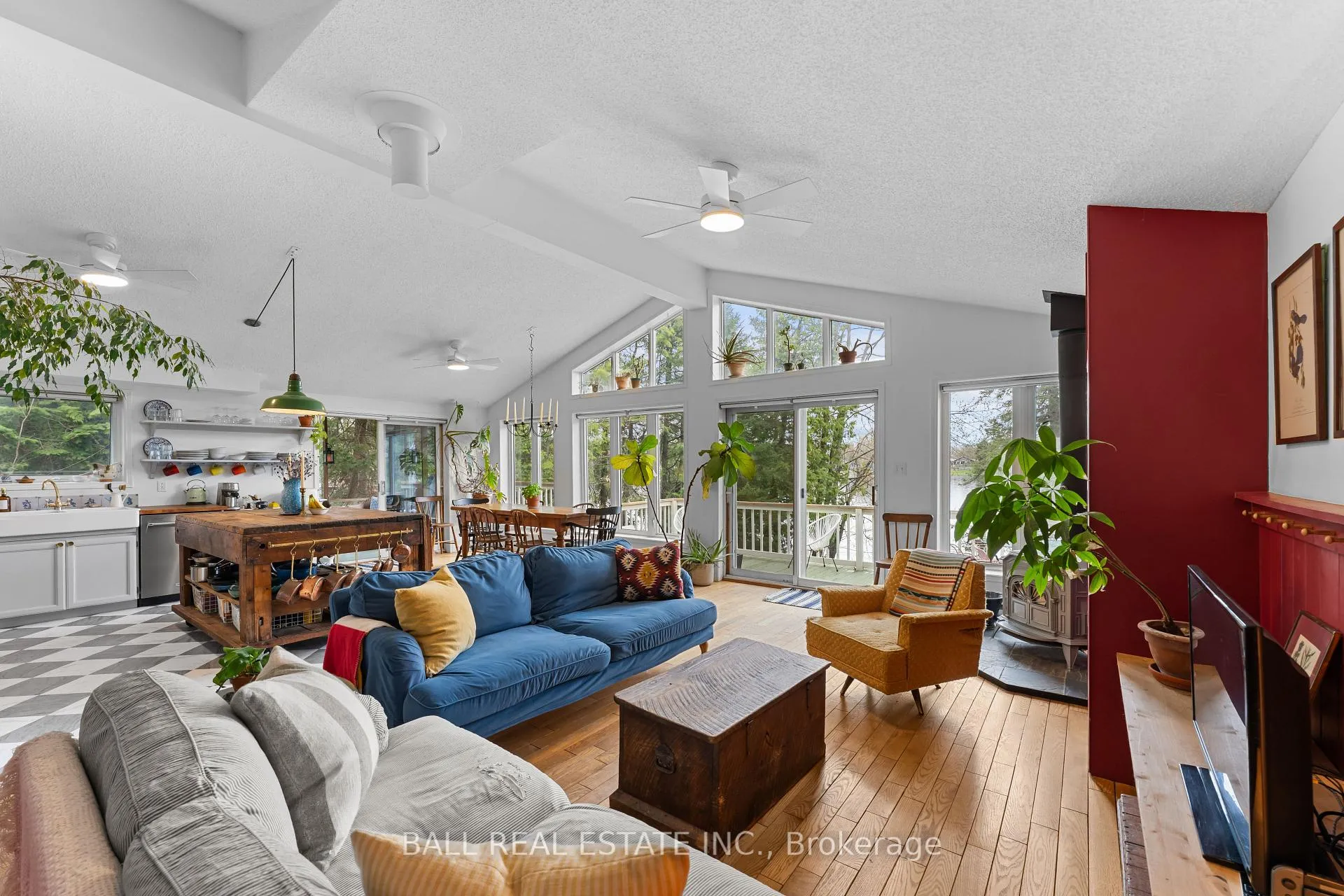 Photo 8 of 26 Cedar Court, Trent Lakes — HOMEH