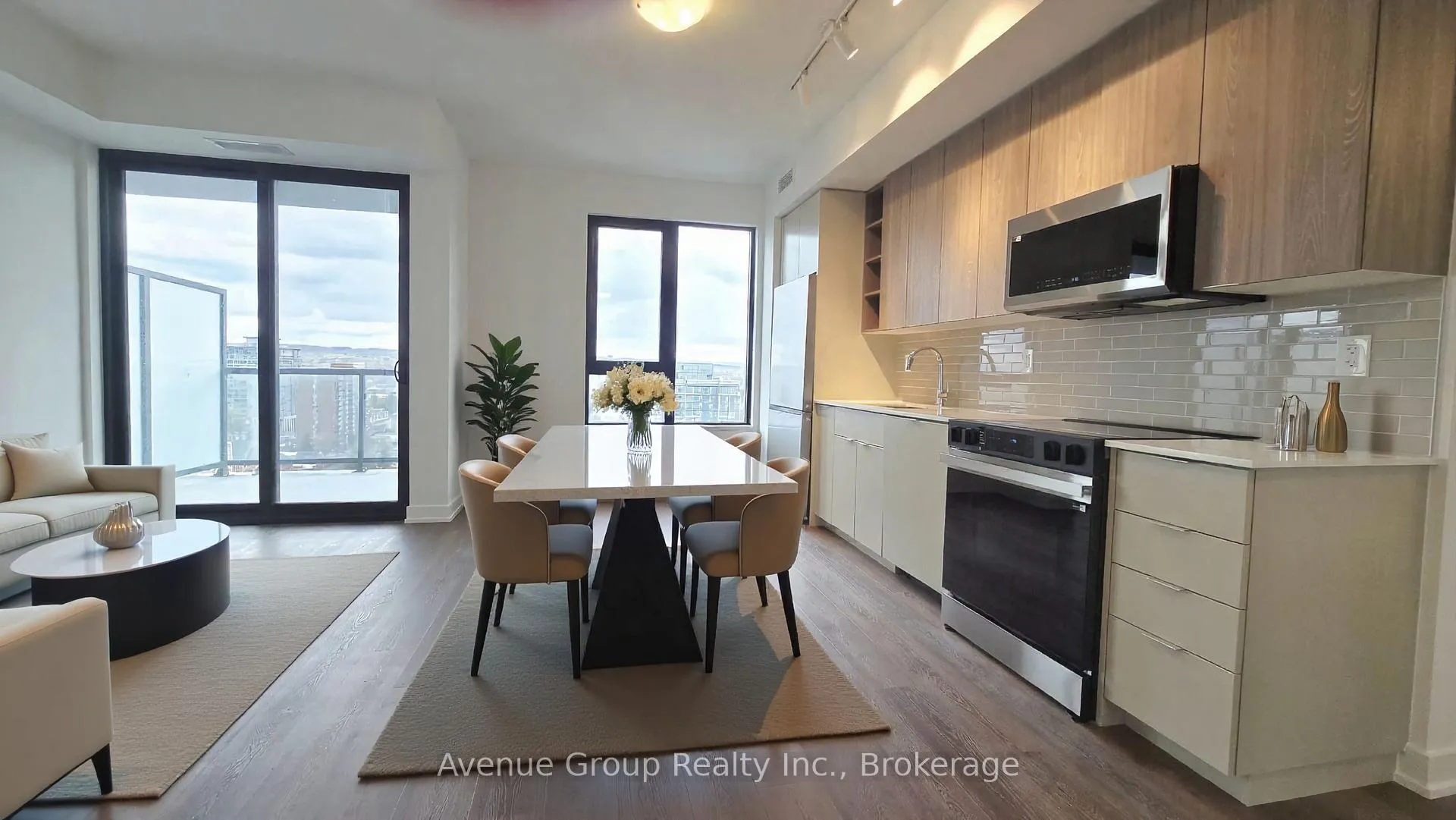 Photo 4 of Unit 1502, 2075 Lakeshore Road, Burlington, Brant — HOMEH