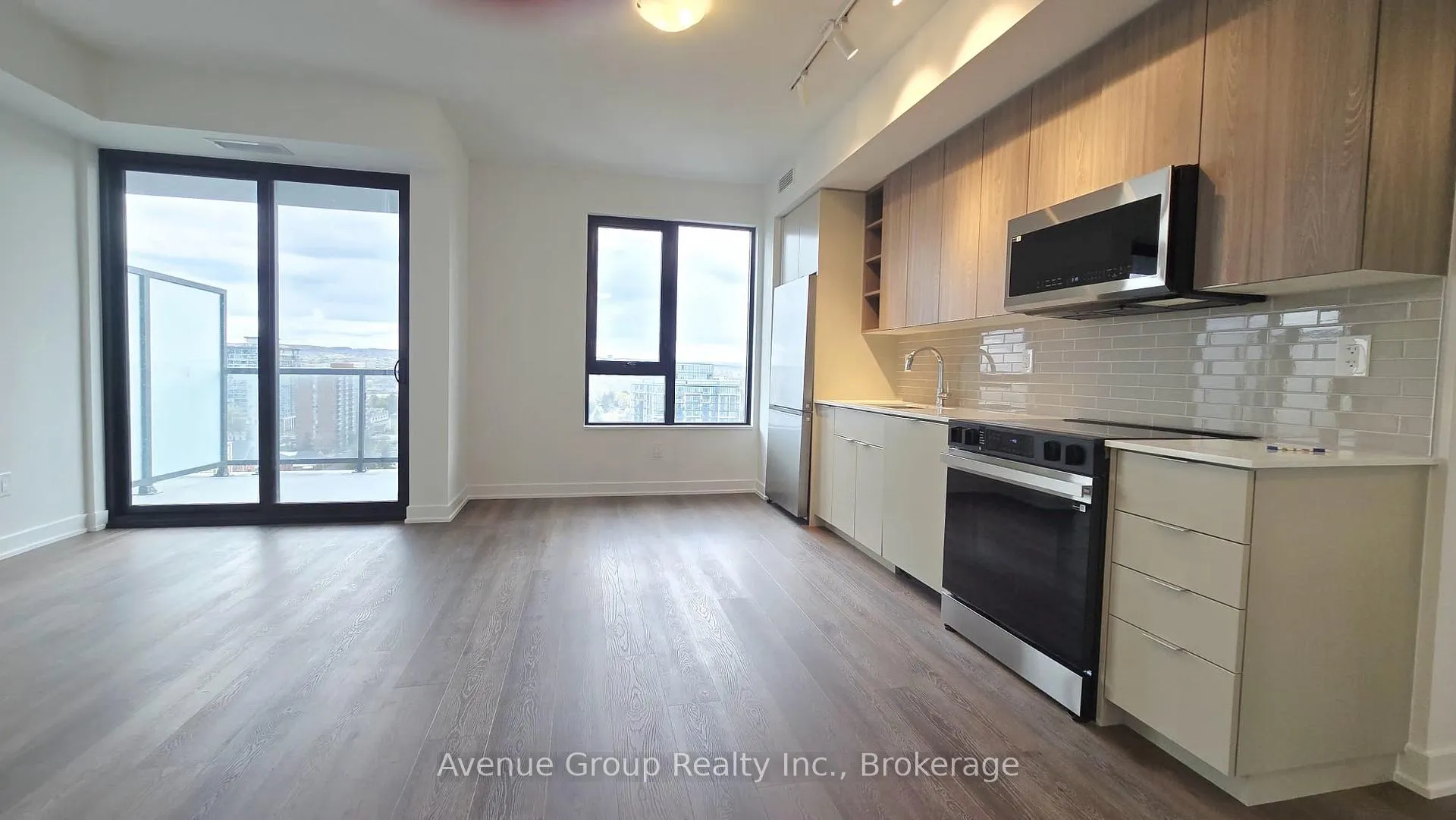 Photo 12 of Unit 1502, 2075 Lakeshore Road, Burlington, Brant — HOMEH