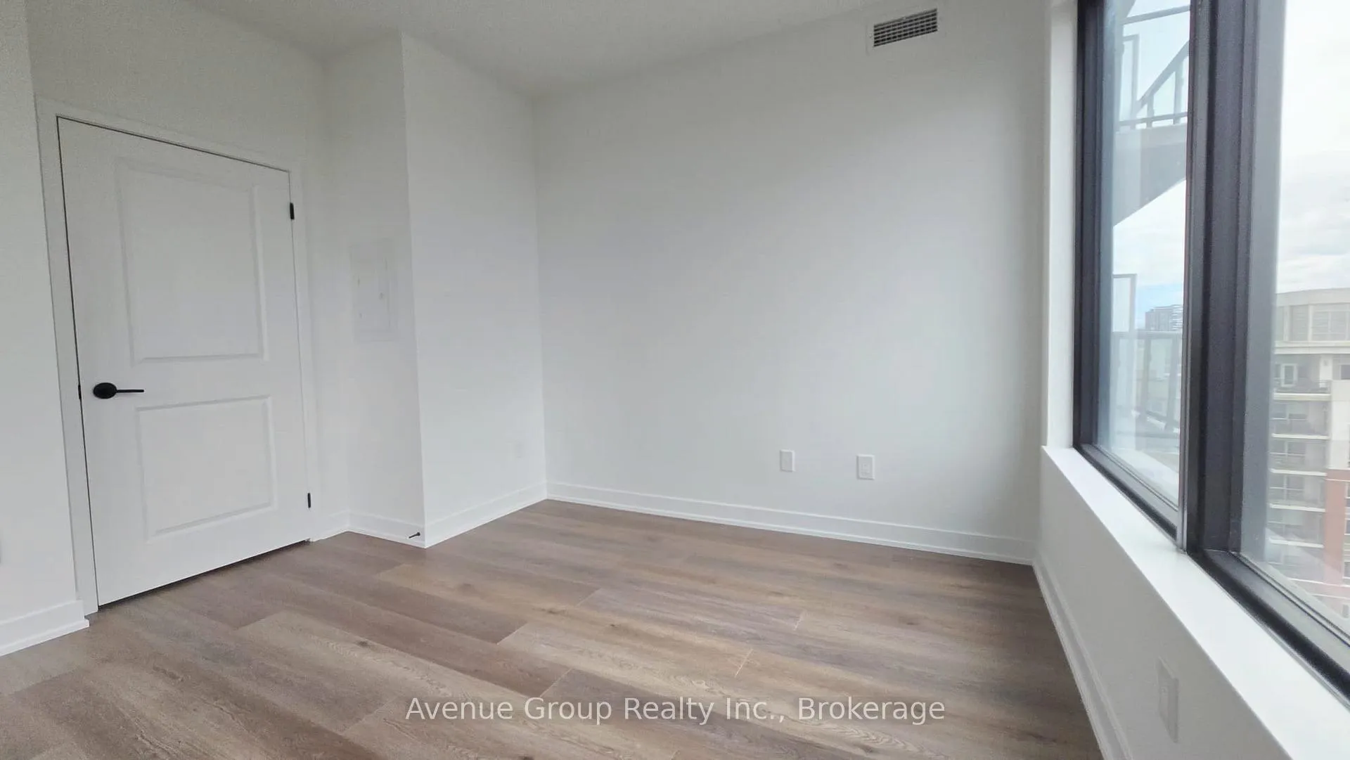 Photo 21 of Unit 1502, 2075 Lakeshore Road, Burlington, Brant — HOMEH