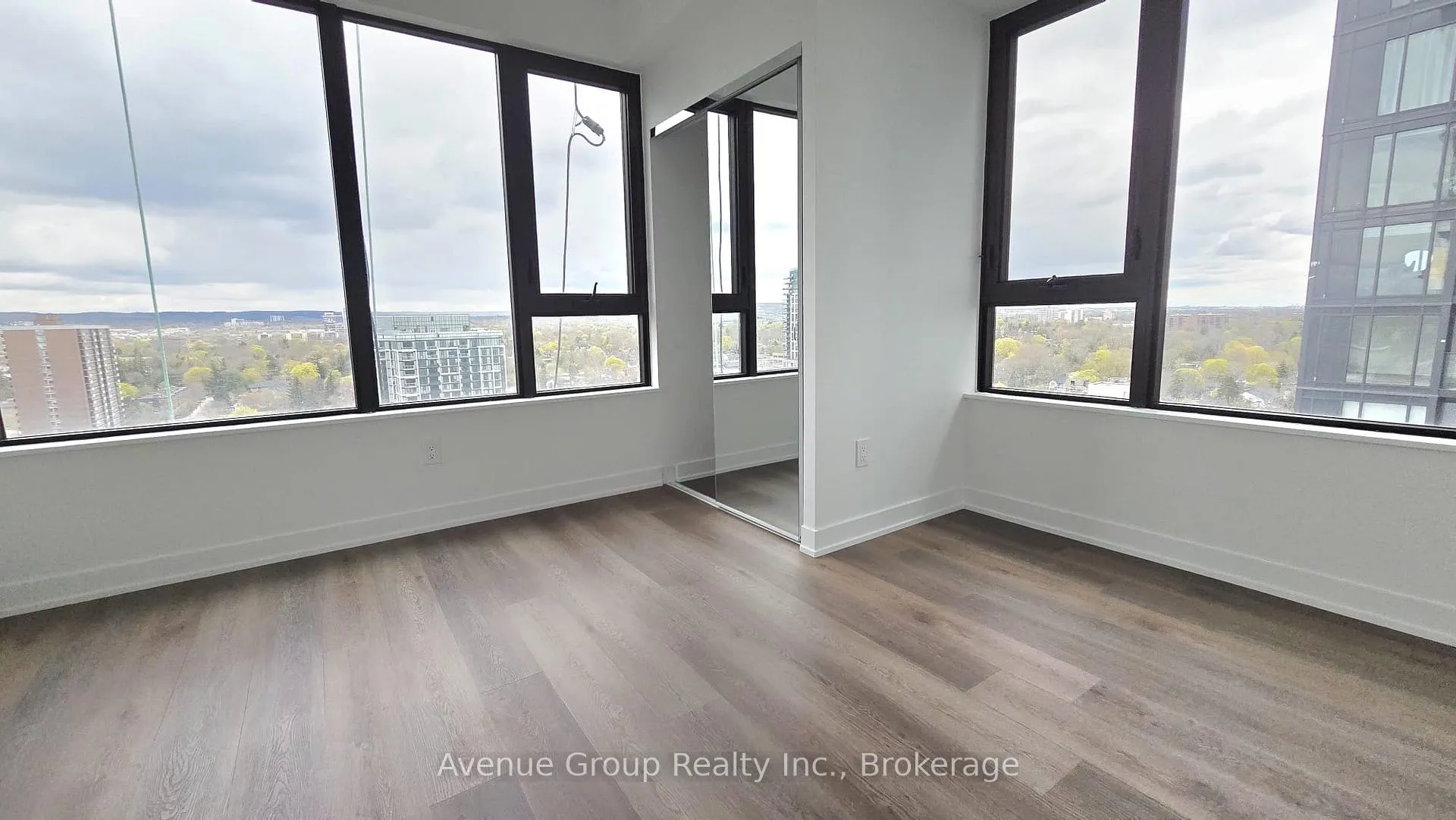 Photo 24 of Unit 1502, 2075 Lakeshore Road, Burlington, Brant — HOMEH
