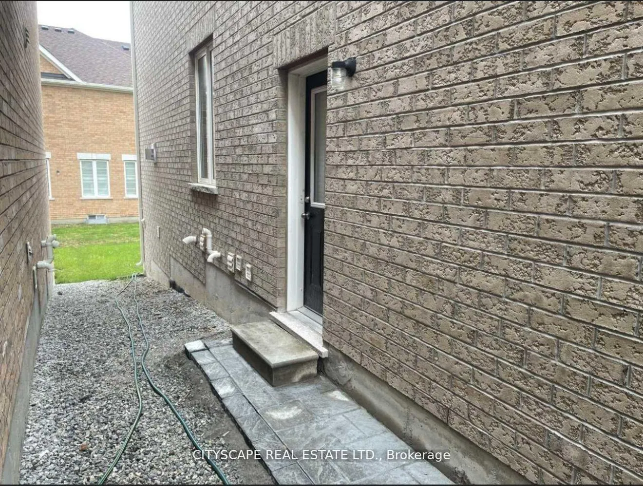 Photo 6 of 26 Padbury Trail, Brampton, Northwest Brampton — HOMEH