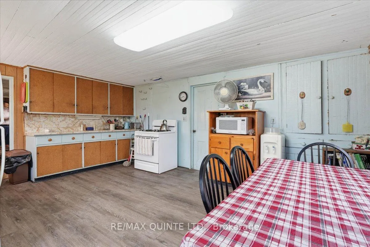 Photo 5 of 115 Gibson Road, Prince Edward County, Ameliasburg Ward — HOMEH
