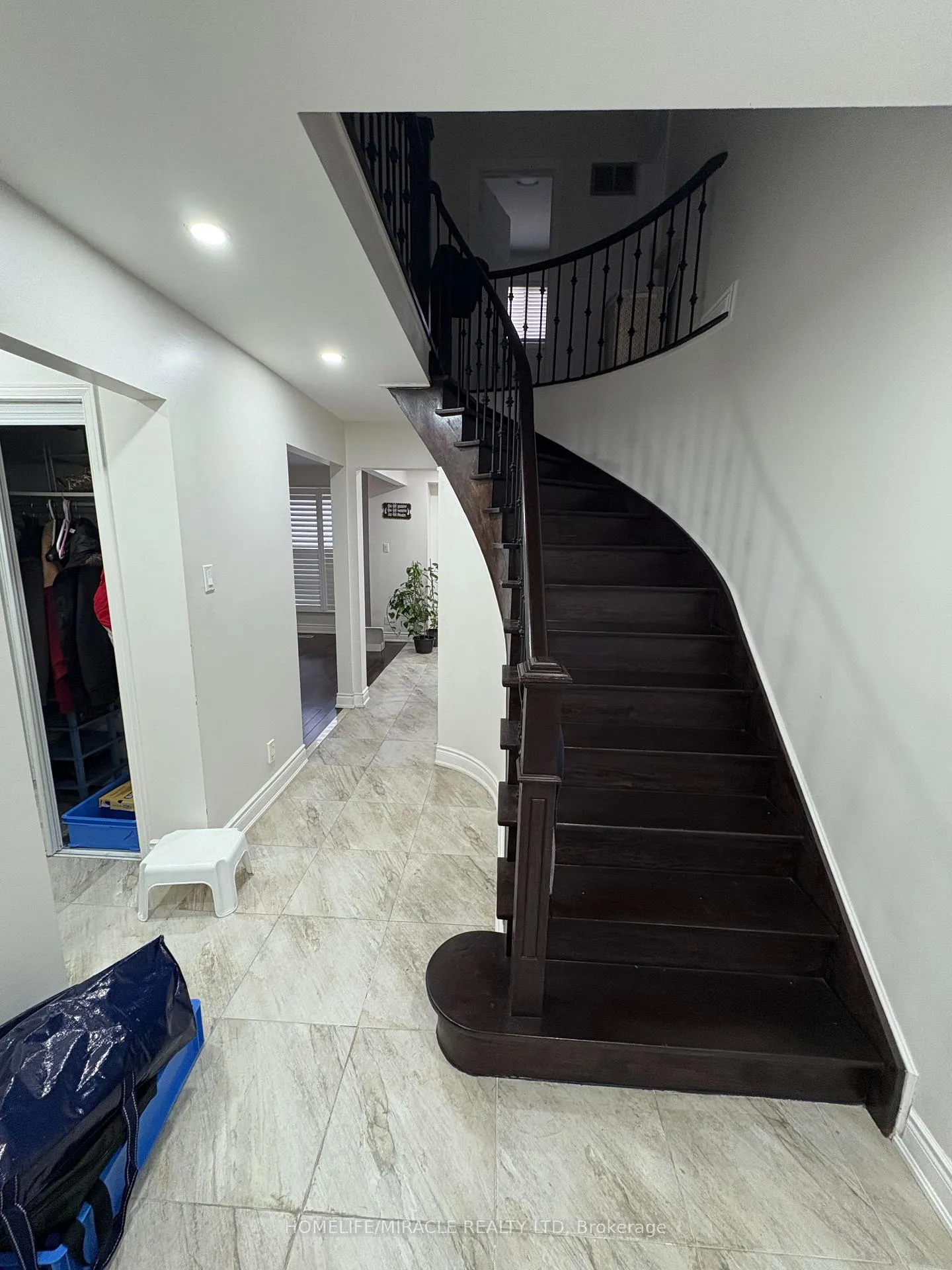 Photo 6 of 25 Barolo Road, Etobicoke, West Humber-Clairville — HOMEH