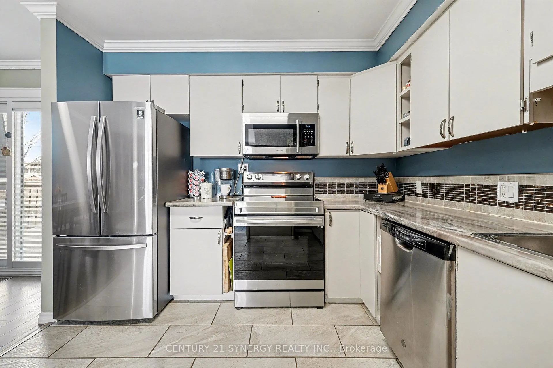 Photo 15 of 1350 Linden Crescent, Brockville — HOMEH