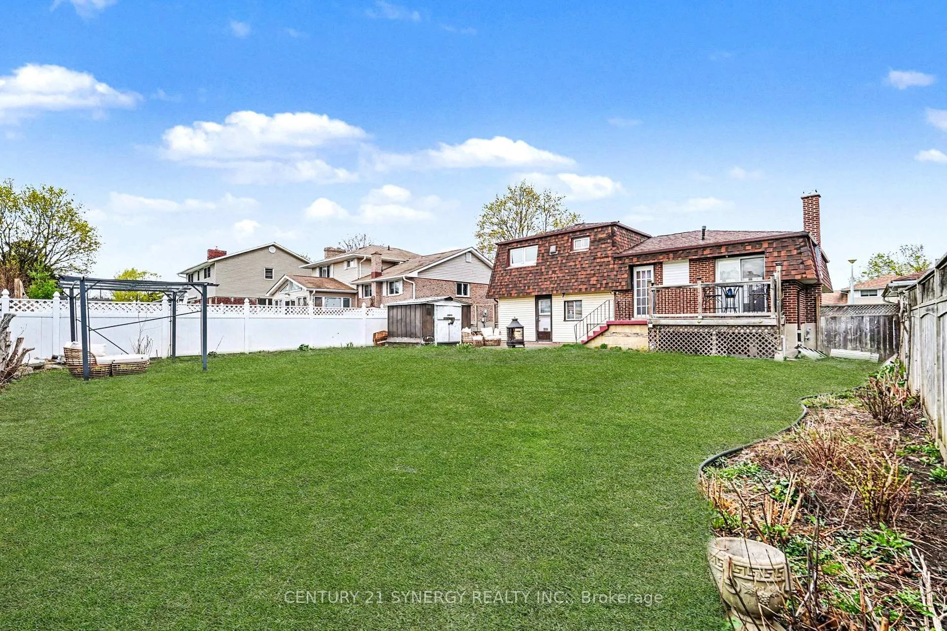 Photo 29 of 1350 Linden Crescent, Brockville — HOMEH