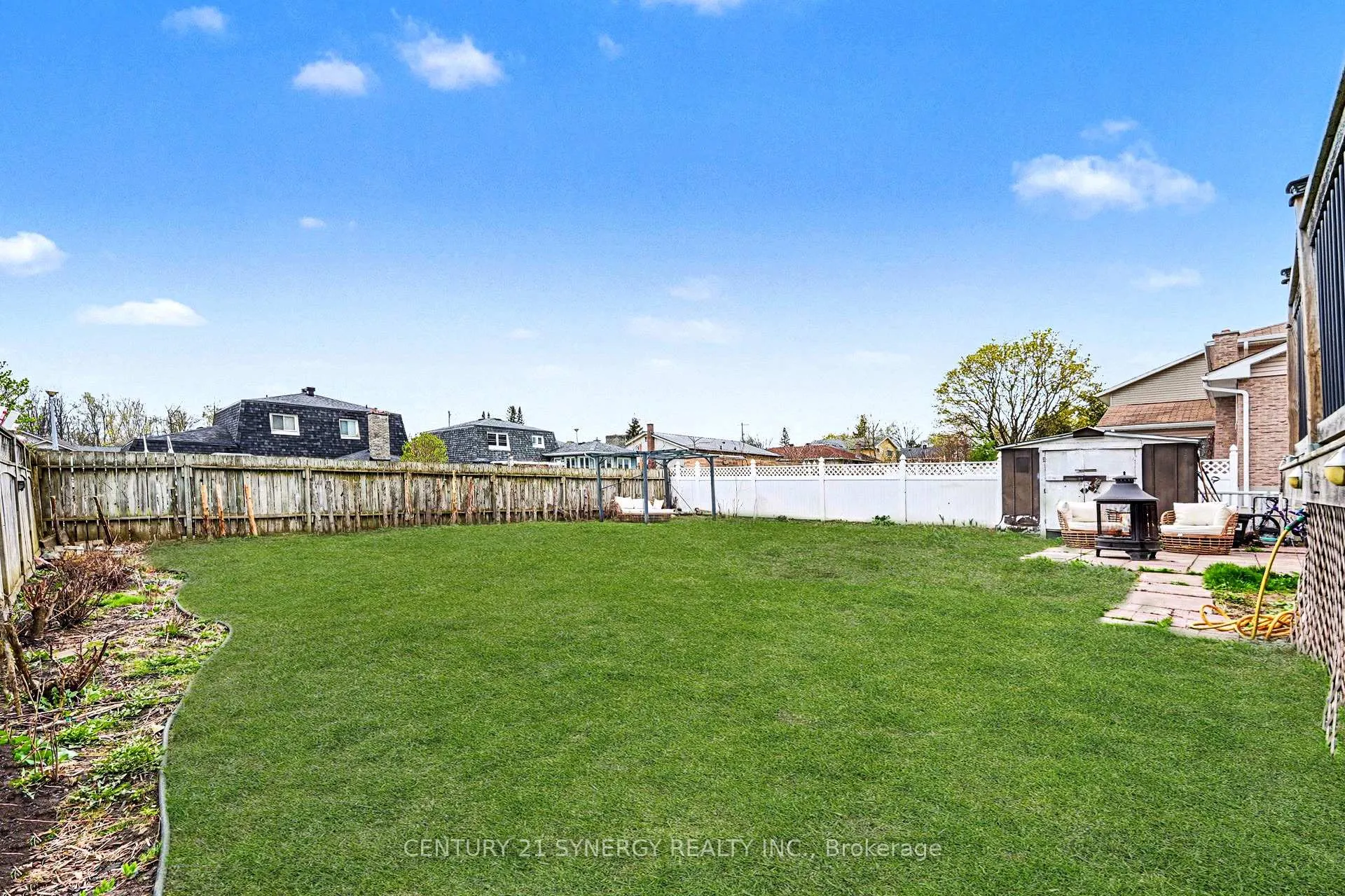 Photo 32 of 1350 Linden Crescent, Brockville — HOMEH
