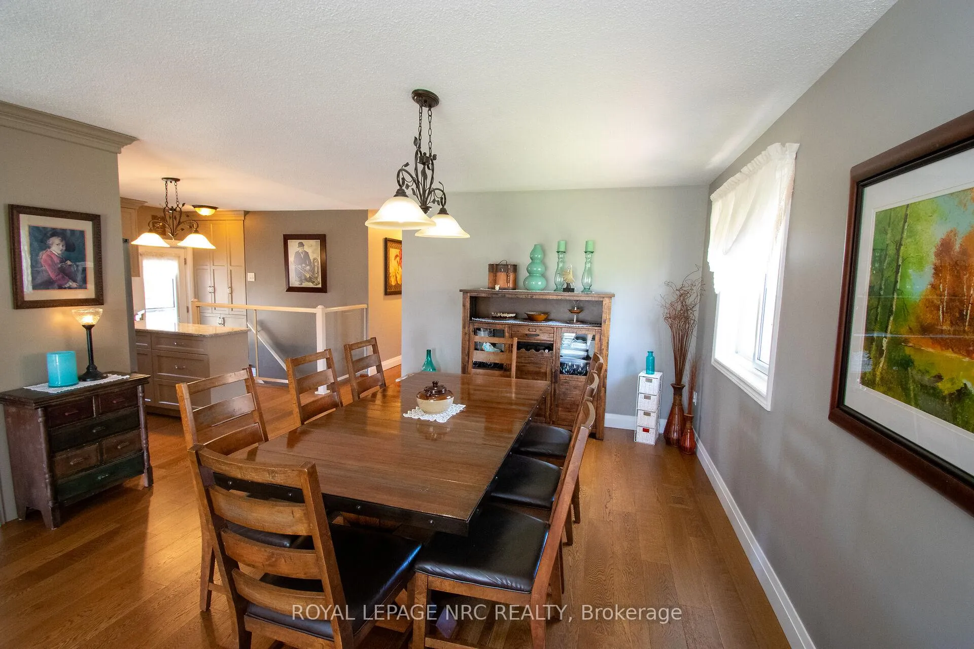 Photo 4 of 7296 Alex Avenue, Niagara Falls, Oldfield — HOMEH