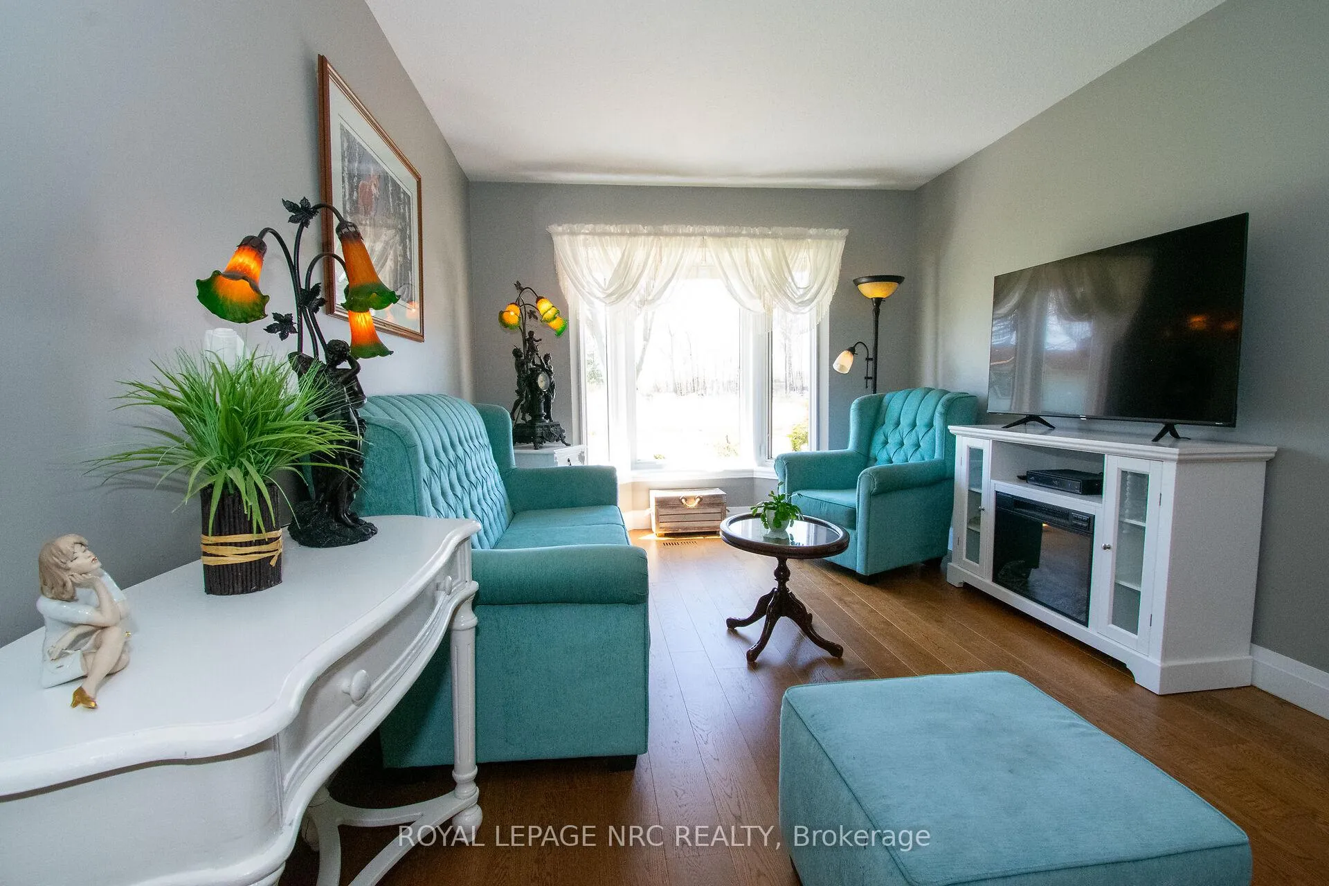 Photo 5 of 7296 Alex Avenue, Niagara Falls, Oldfield — HOMEH