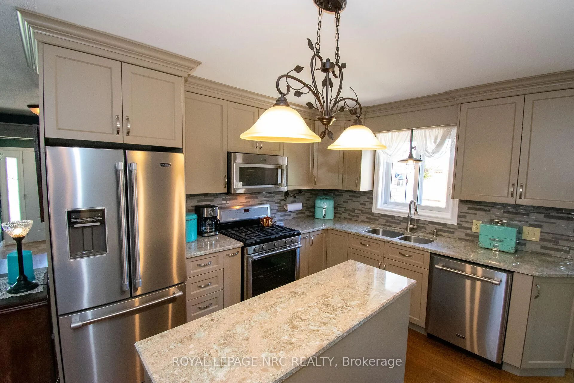 Photo 9 of 7296 Alex Avenue, Niagara Falls, Oldfield — HOMEH