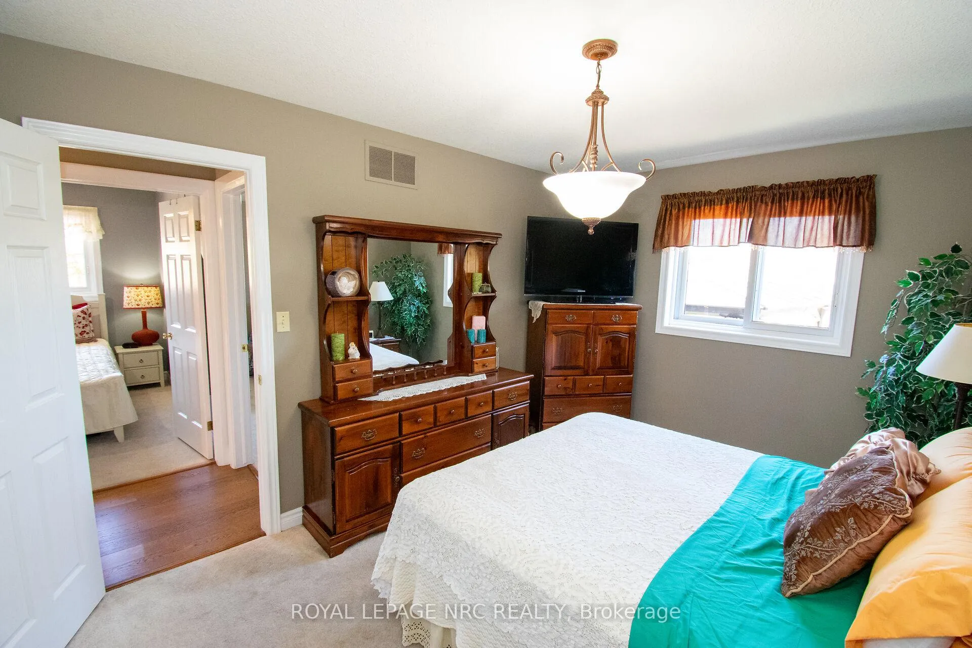 Photo 15 of 7296 Alex Avenue, Niagara Falls, Oldfield — HOMEH