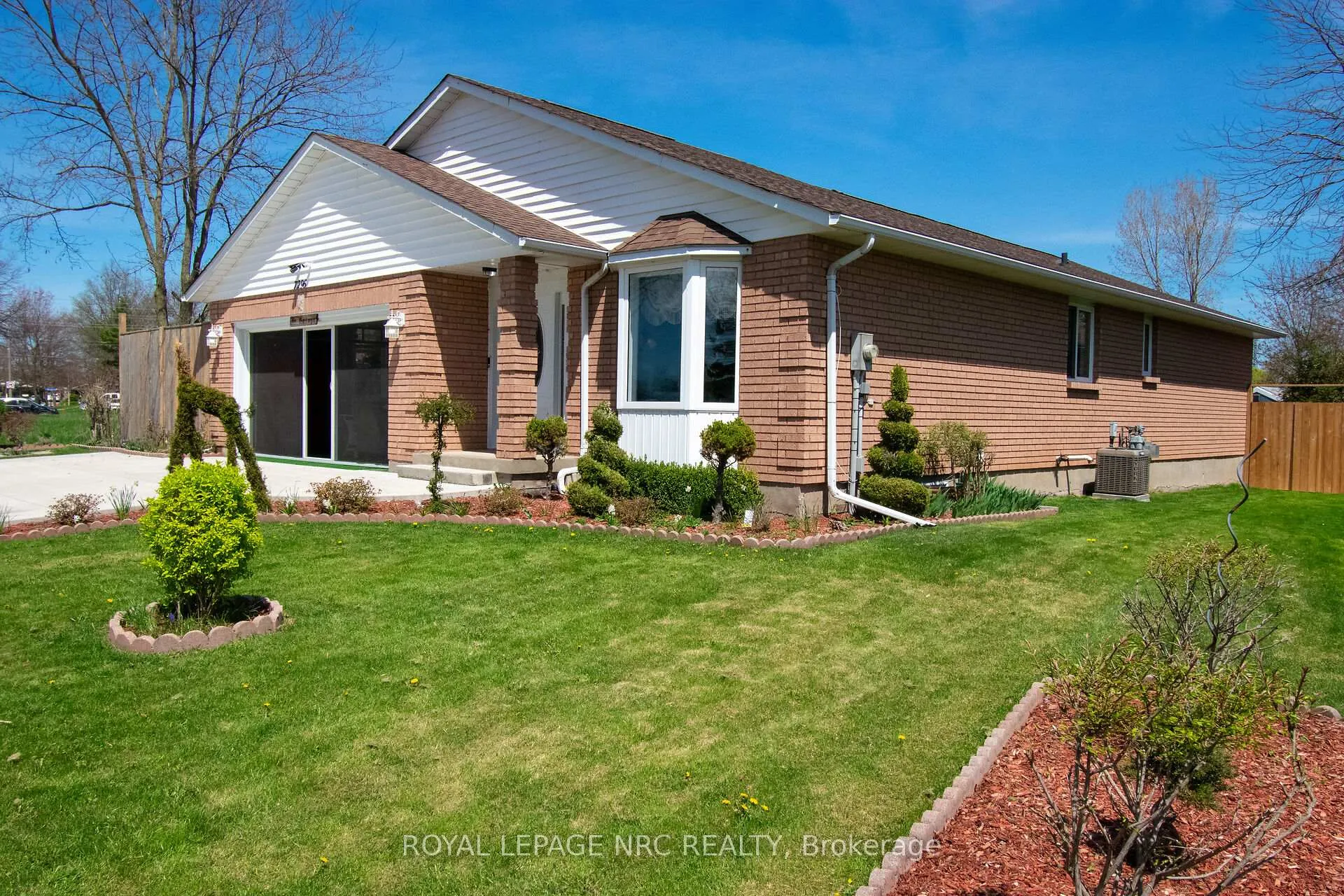 Photo 45 of 7296 Alex Avenue, Niagara Falls, Oldfield — HOMEH