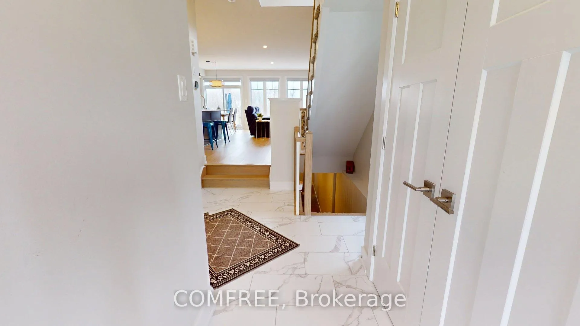 Photo 4 of 663 Putney Crescent, Ottawa, Stittsville (Central) — HOMEH