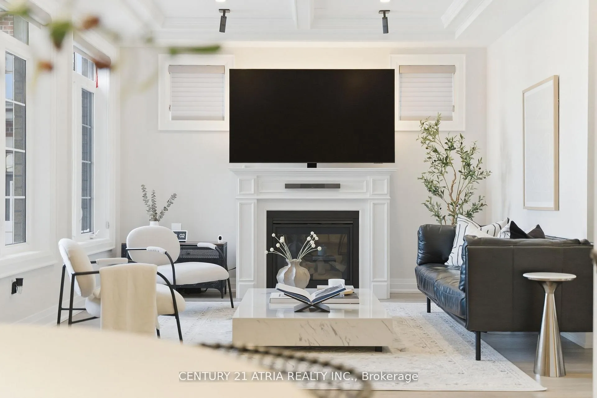Photo 3 of 5160 16th Avenue, Markham, Berczy — HOMEH