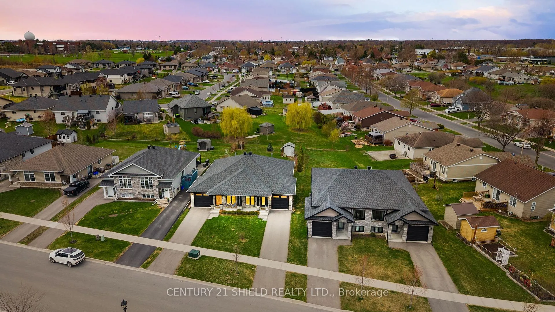 Photo 1 of 292 East Ridge Drive, Cornwall — HOMEH
