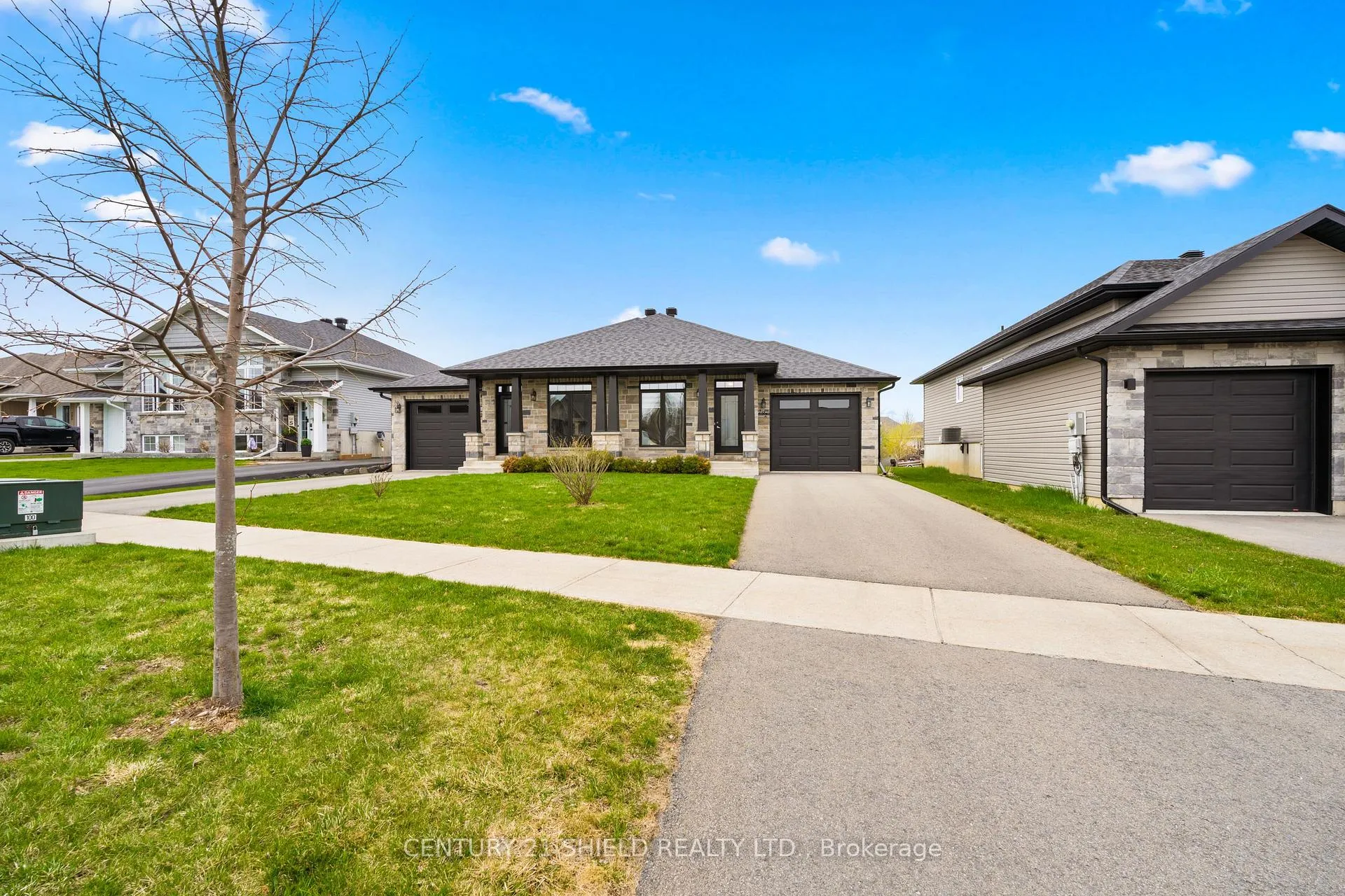 Photo 5 of 292 East Ridge Drive, Cornwall — HOMEH