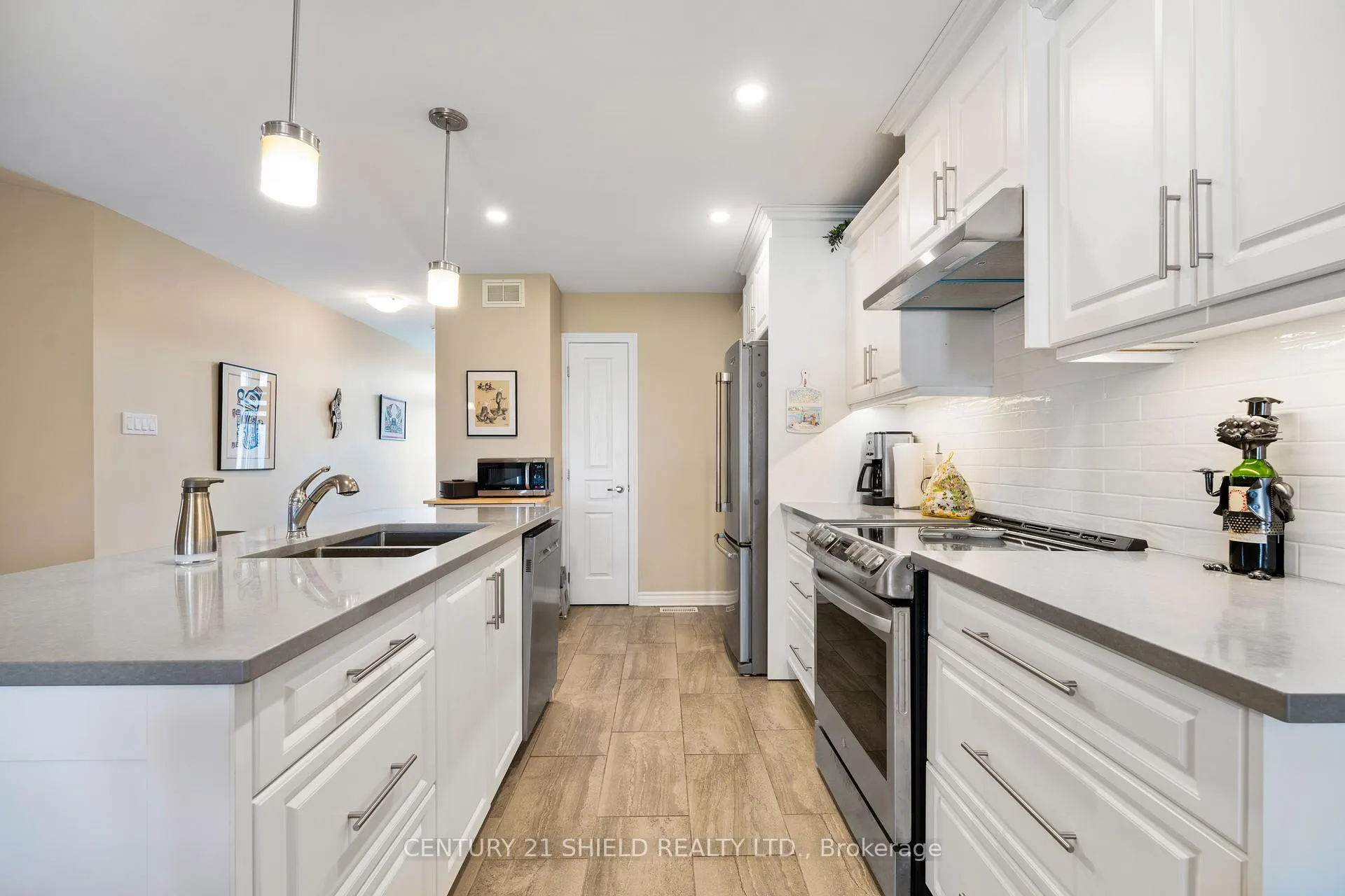 Photo 16 of 292 East Ridge Drive, Cornwall — HOMEH
