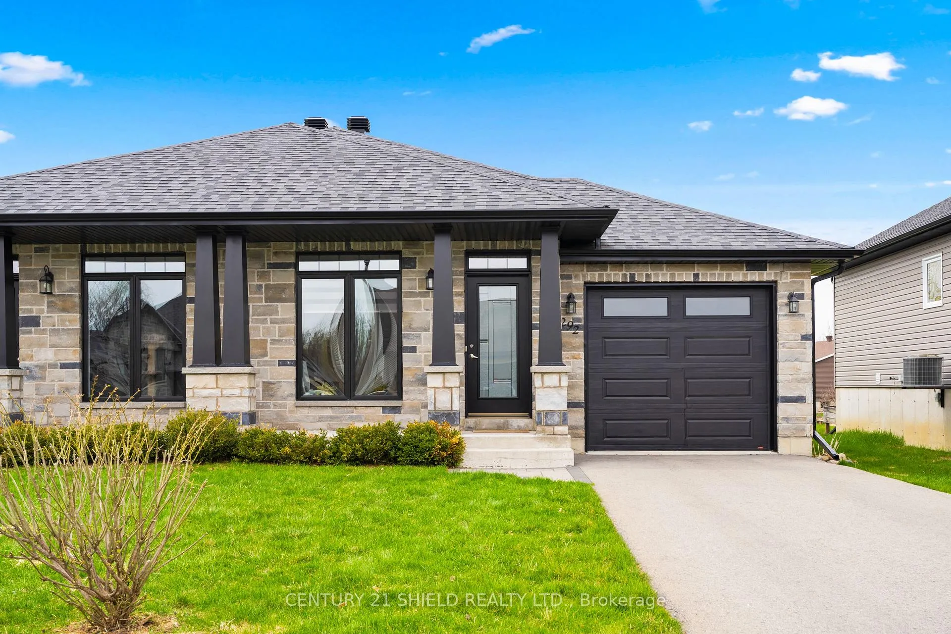 Photo 37 of 292 East Ridge Drive, Cornwall — HOMEH