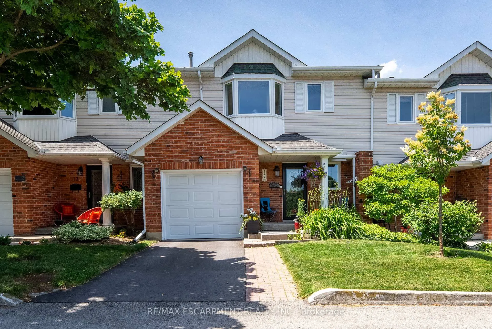 Photo 1 of Unit 14, 20 Meadowlands Boulevard, Hamilton, Meadowlands — HOMEH