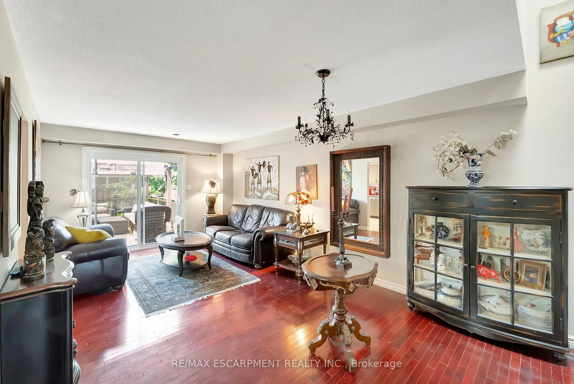 Photo 7 of Unit 14, 20 Meadowlands Boulevard, Hamilton, Meadowlands — HOMEH
