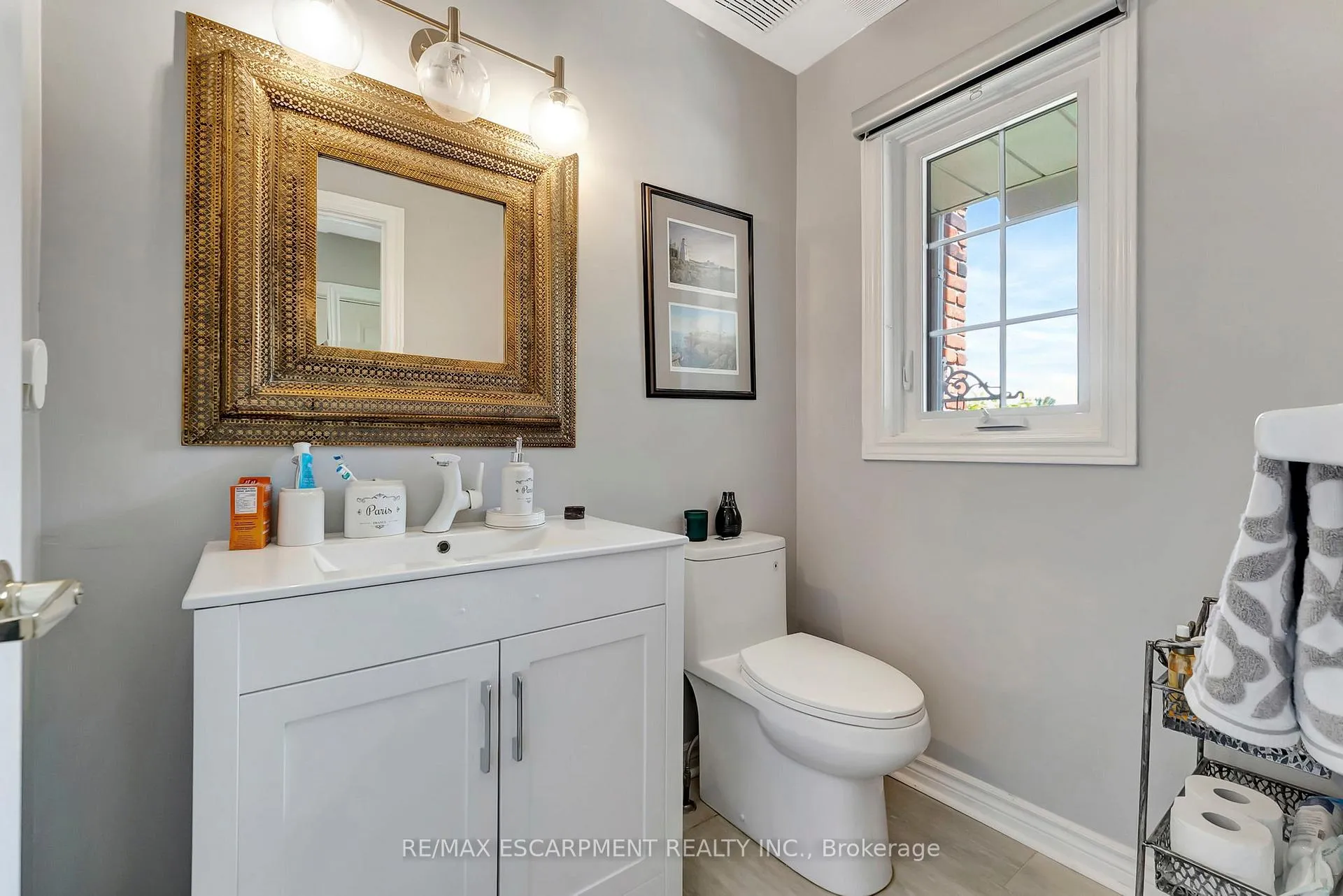 Photo 14 of Unit 14, 20 Meadowlands Boulevard, Hamilton, Meadowlands — HOMEH