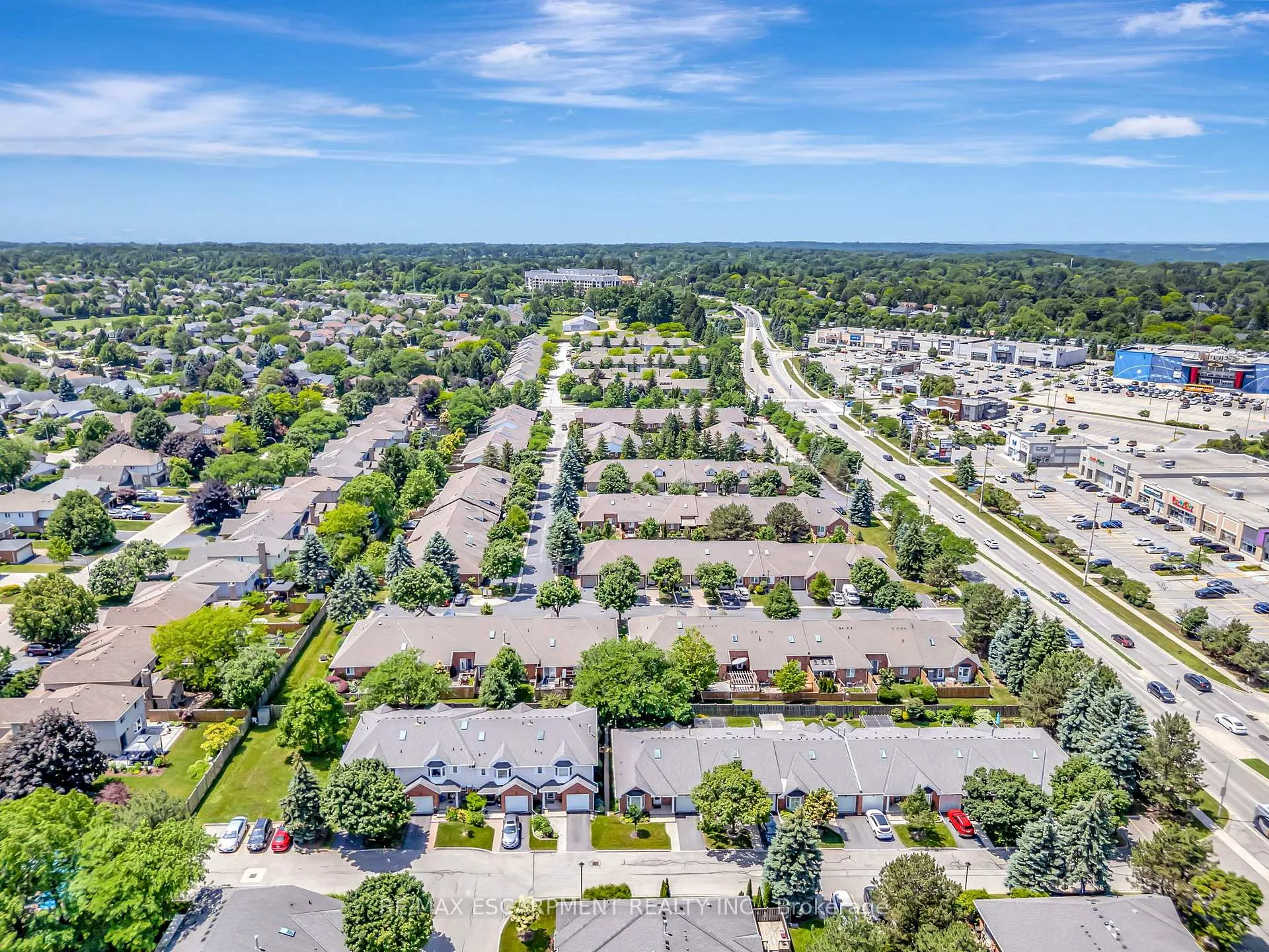 Photo 40 of Unit 14, 20 Meadowlands Boulevard, Hamilton, Meadowlands — HOMEH