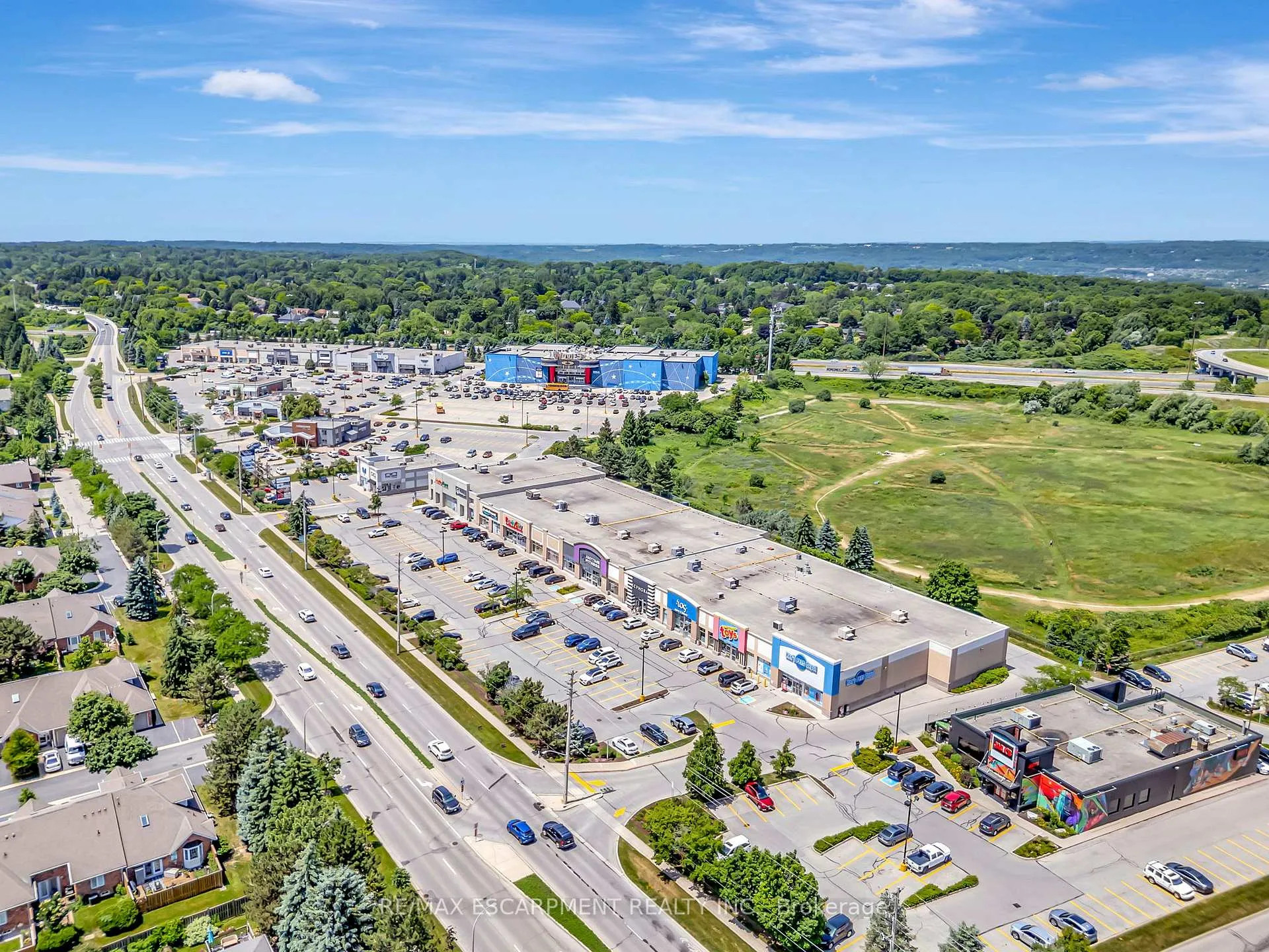 Photo 41 of Unit 14, 20 Meadowlands Boulevard, Hamilton, Meadowlands — HOMEH