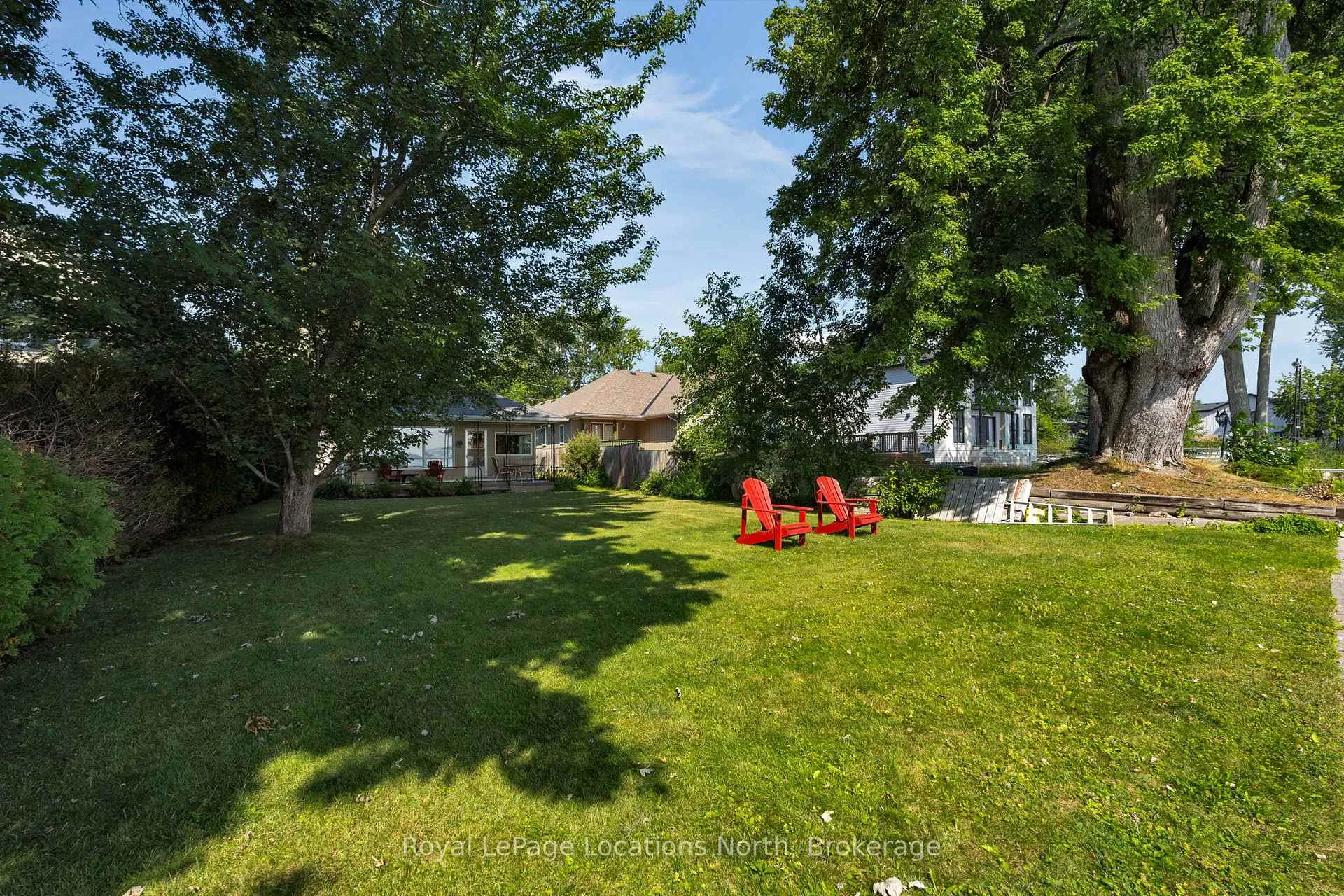 Photo 6 of 297 Beach Road, Innisfil, Gilford — HOMEH