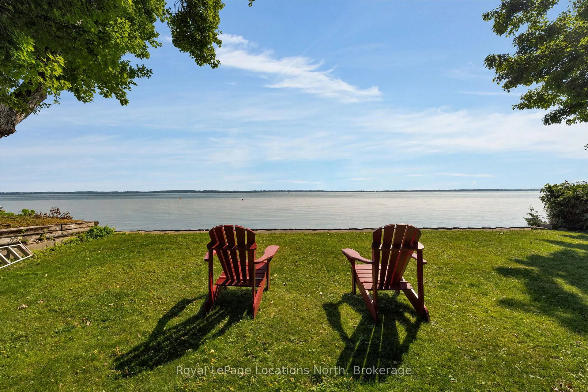 Photo 10 of 297 Beach Road, Innisfil, Gilford — HOMEH