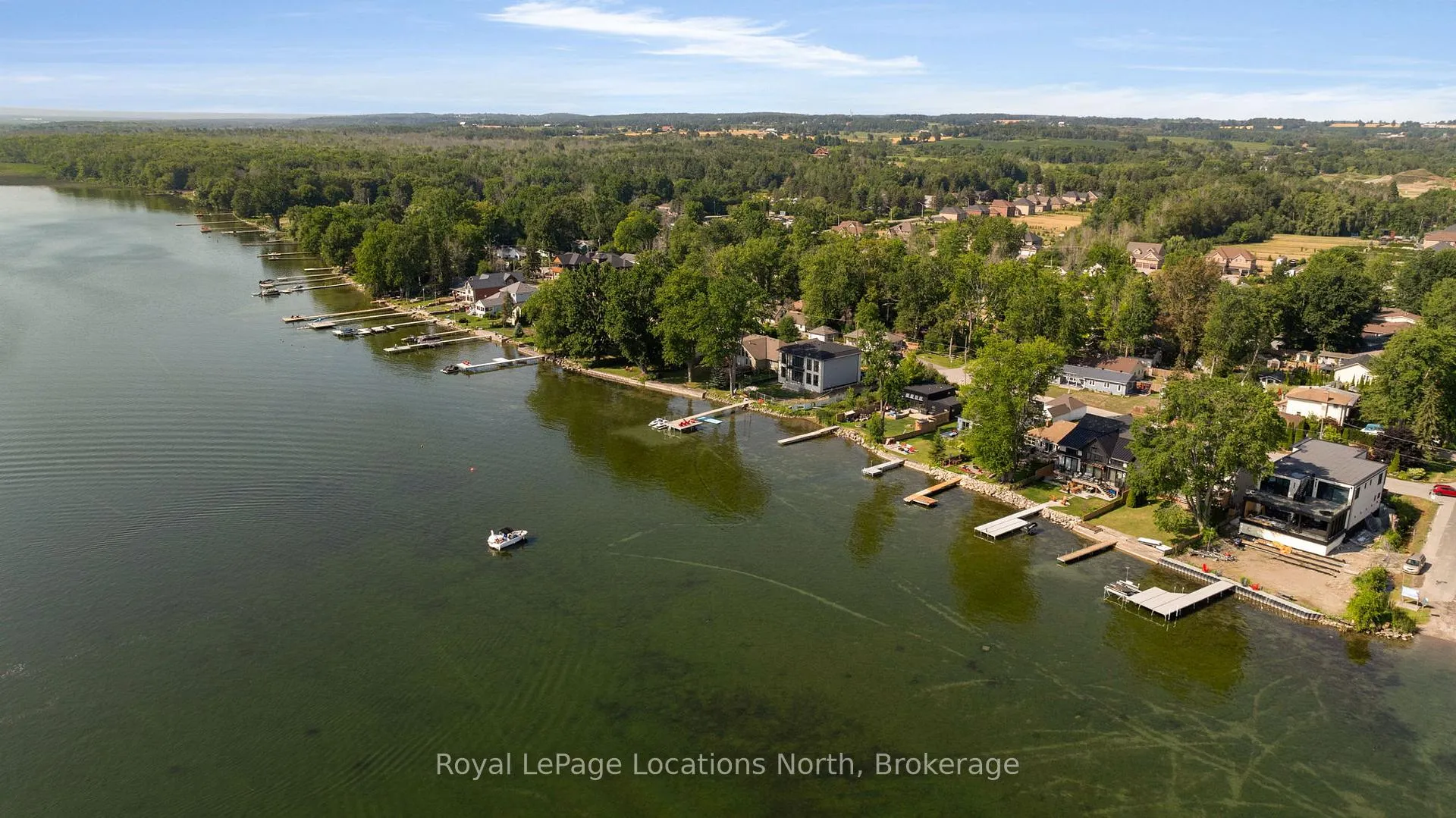 Photo 15 of 297 Beach Road, Innisfil, Gilford — HOMEH