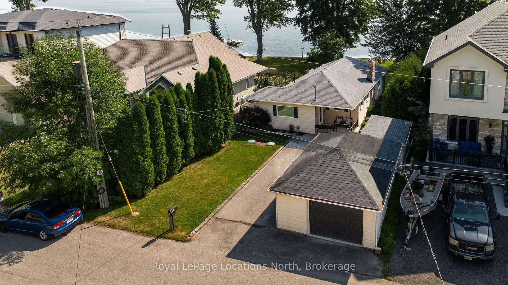 Photo 20 of 297 Beach Road, Innisfil, Gilford — HOMEH