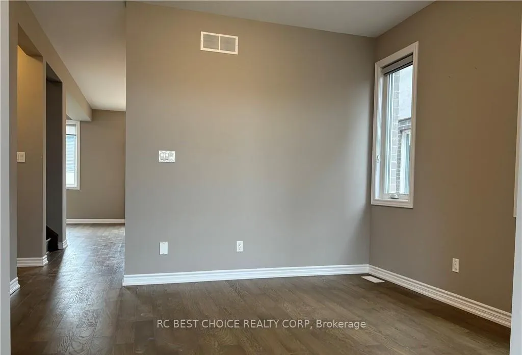 Photo 2 of 8088 Citation Road, Niagara Falls, Ascot — HOMEH