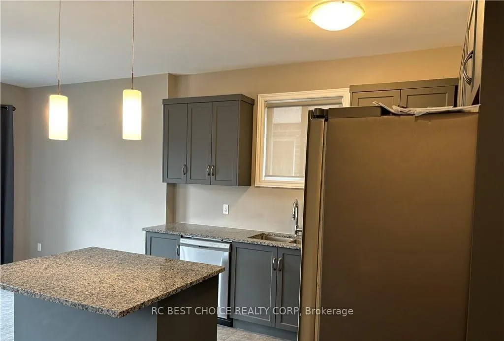 Photo 3 of 8088 Citation Road, Niagara Falls, Ascot — HOMEH