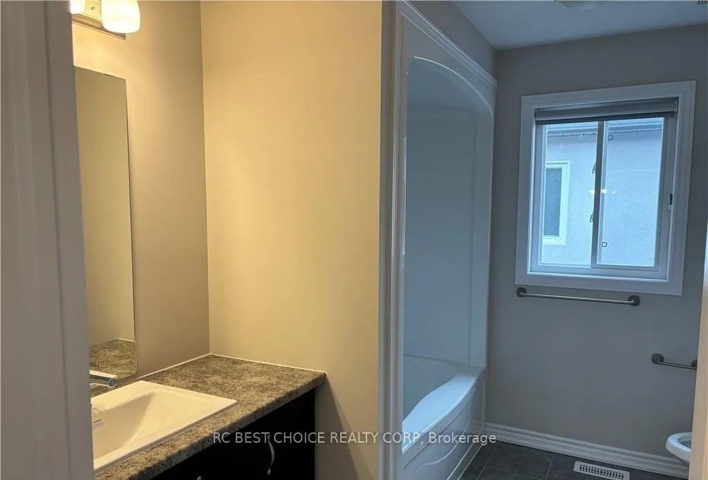 Photo 8 of 8088 Citation Road, Niagara Falls, Ascot — HOMEH
